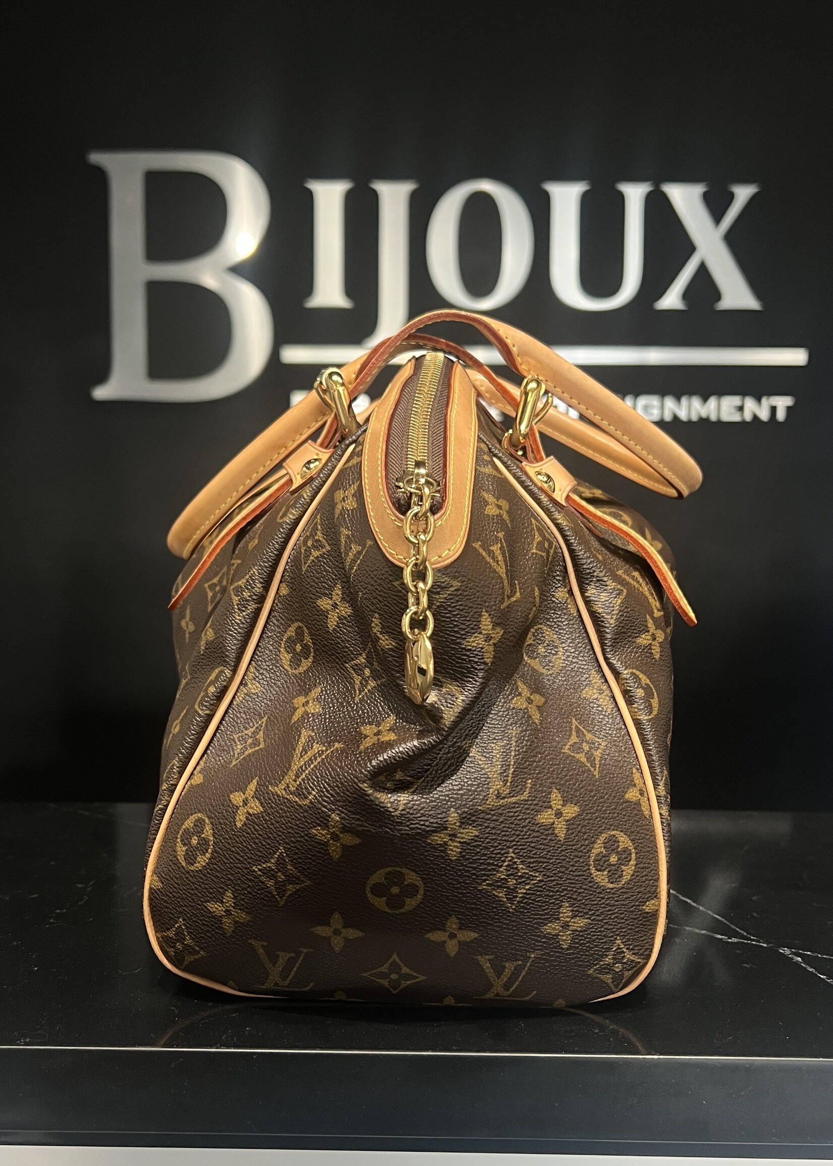 Louis Vuitton Louis Vuitton Tivoli GM
