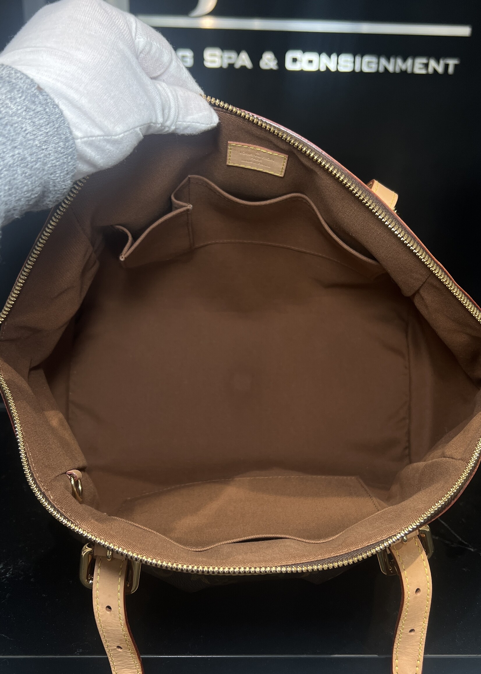 Louis Vuitton Louis Vuitton Tivoli GM