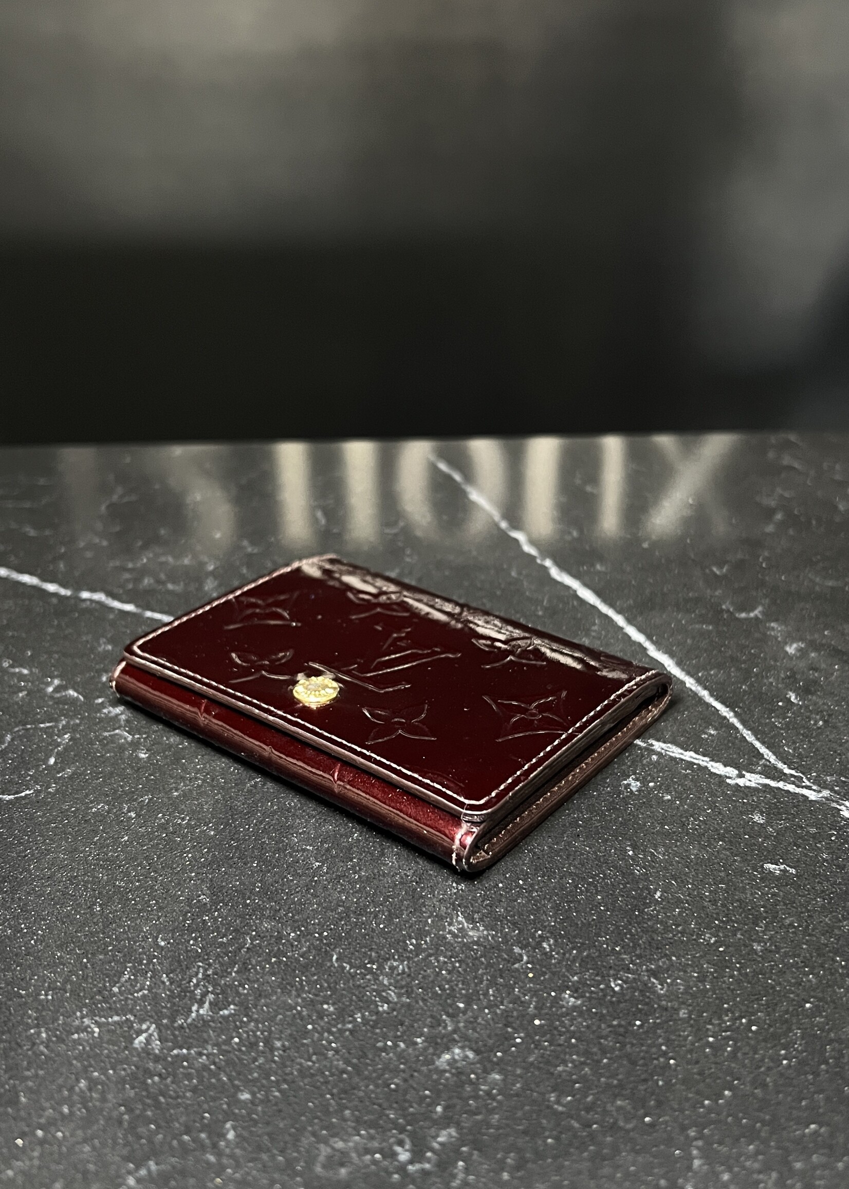 Louis Vuitton Louis Vuitton Bifold Vernis Card Holder