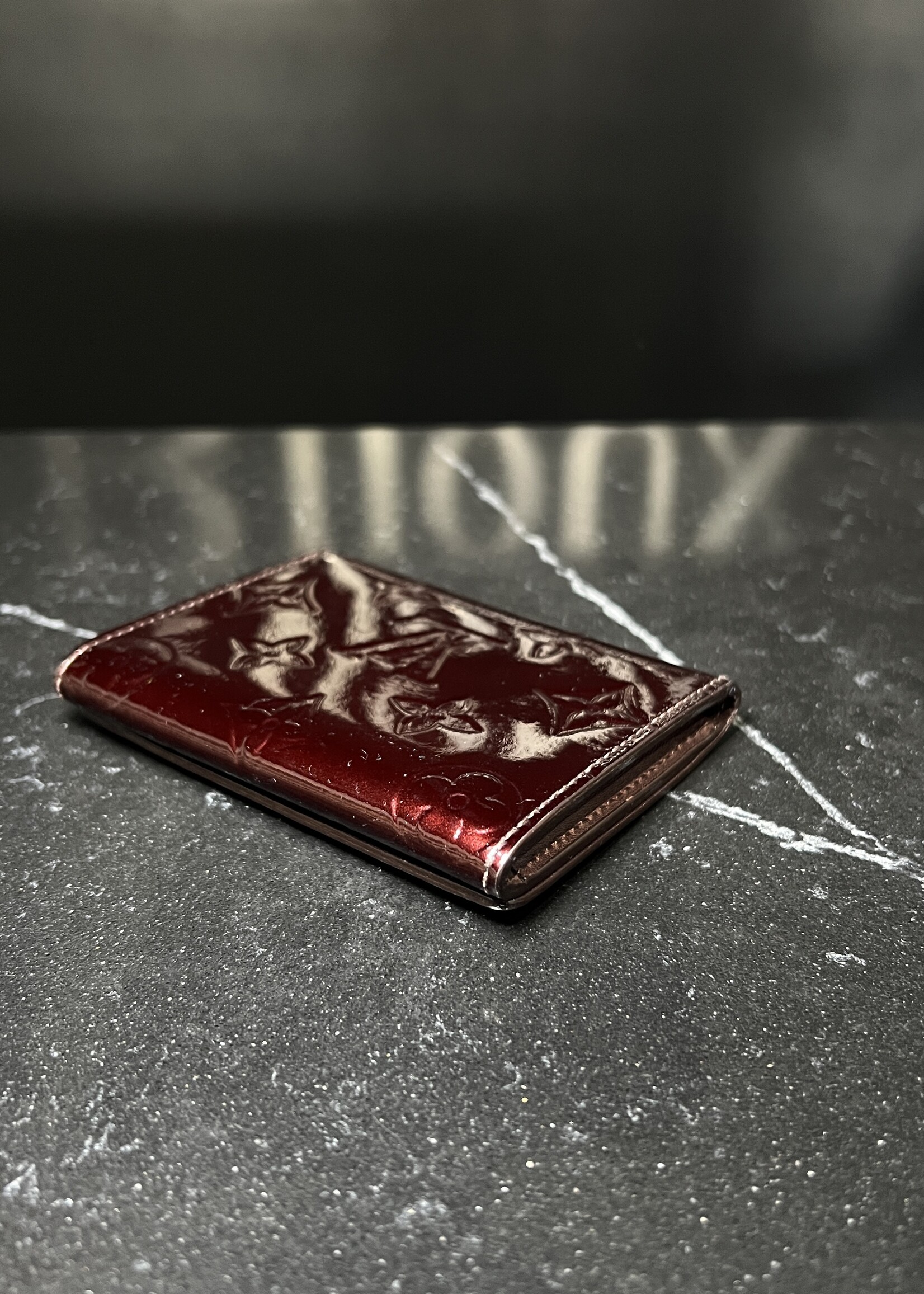 Louis Vuitton Louis Vuitton Bifold Vernis Card Holder
