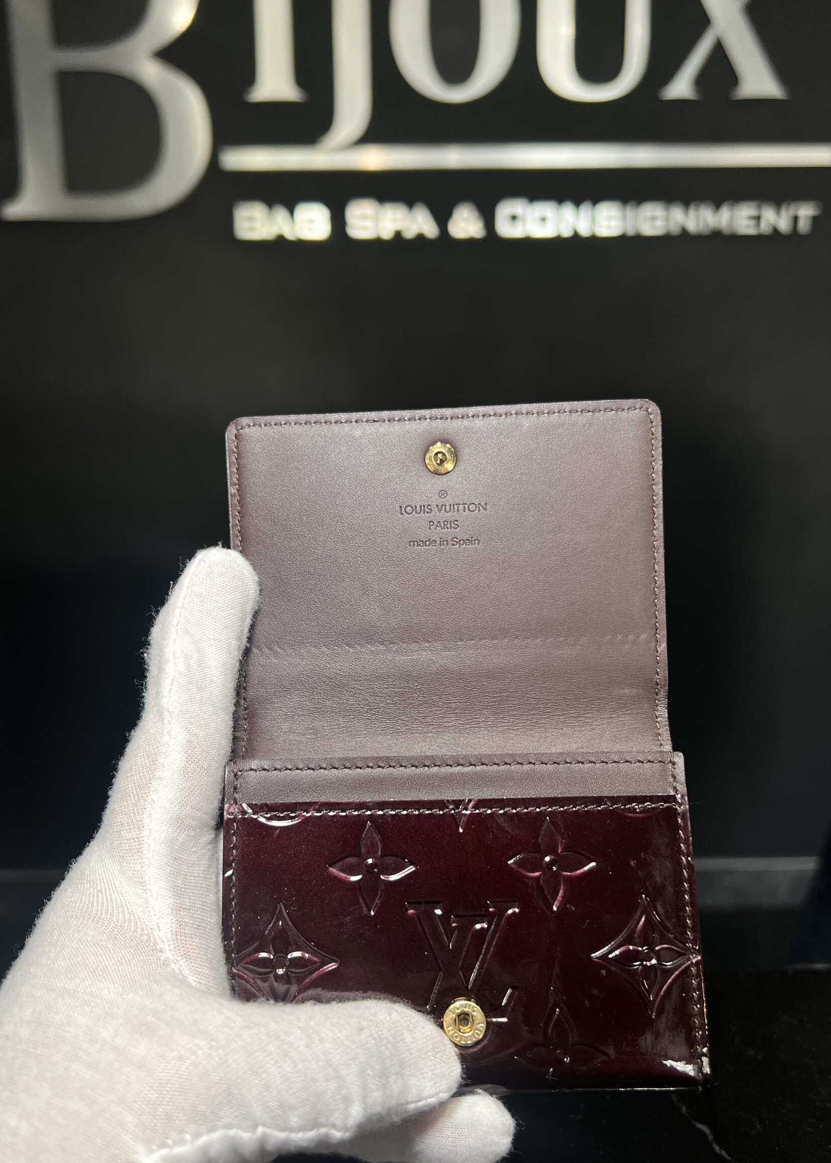 Louis Vuitton Louis Vuitton Bifold Vernis Card Holder