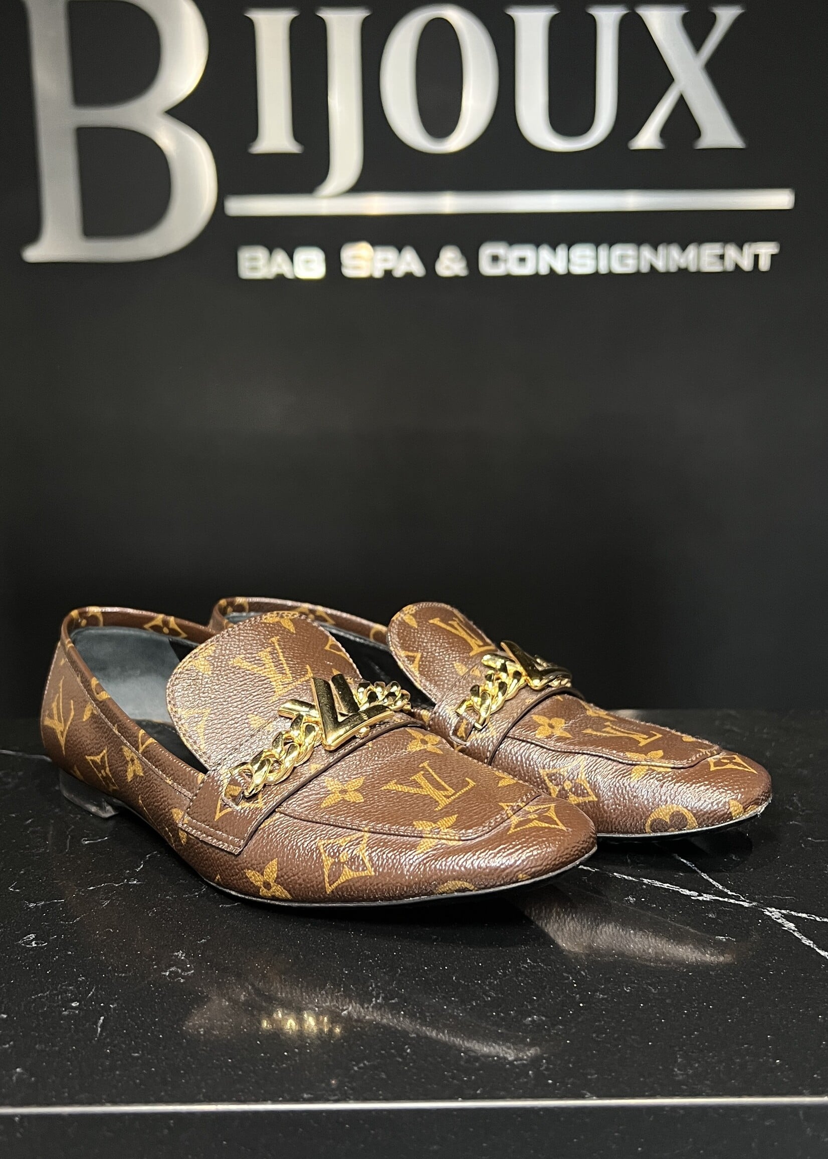 Louis Vuitton Louis Vuitton Upper Case Loafers 38.5