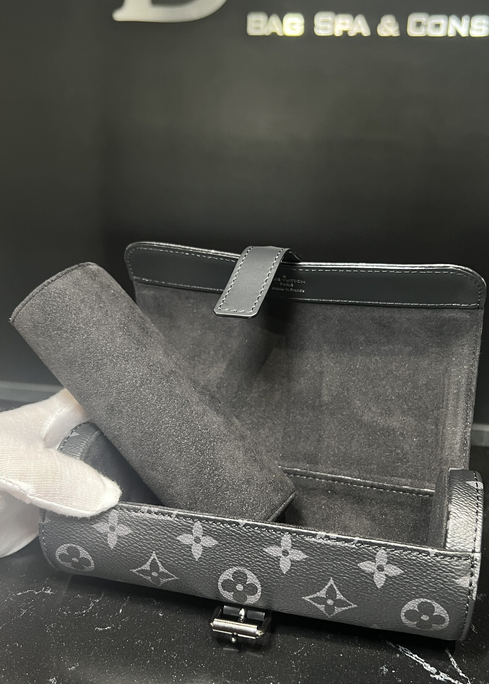 Louis Vuitton Louis Vuitton Monogram Watch Case