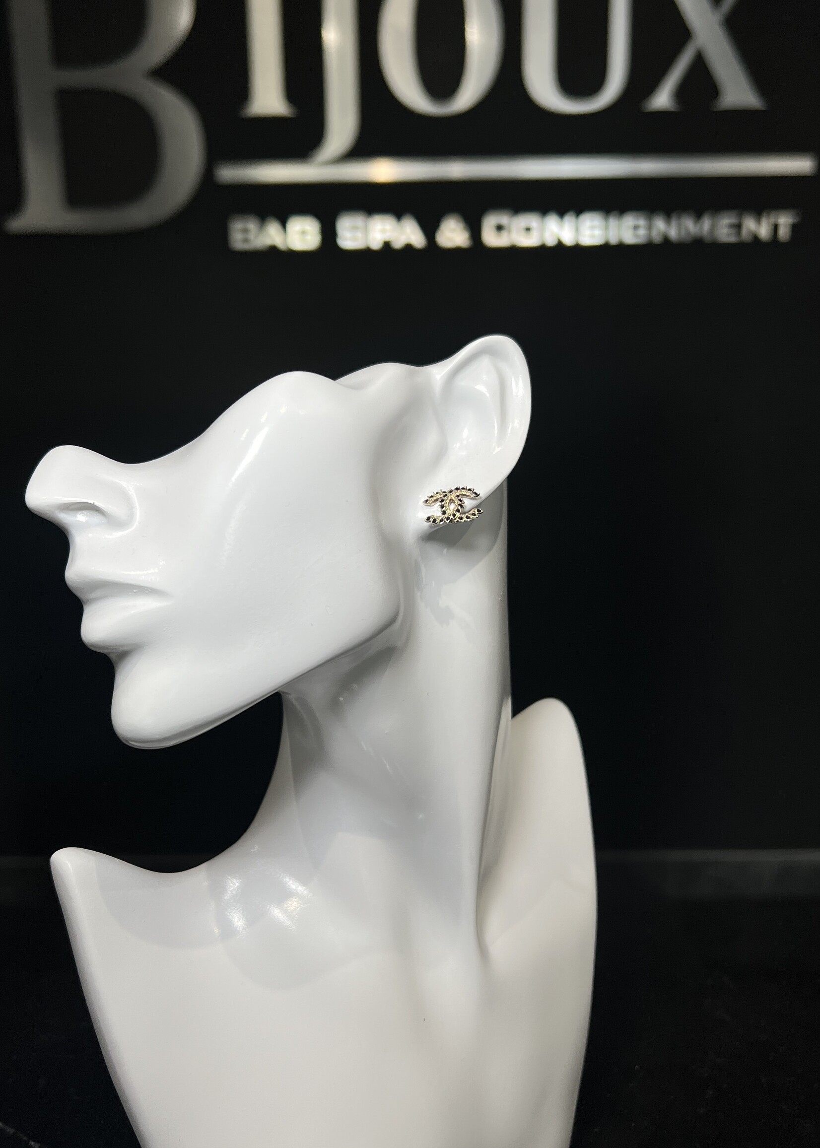 Chanel Chanel CC Logo Stud Earrings