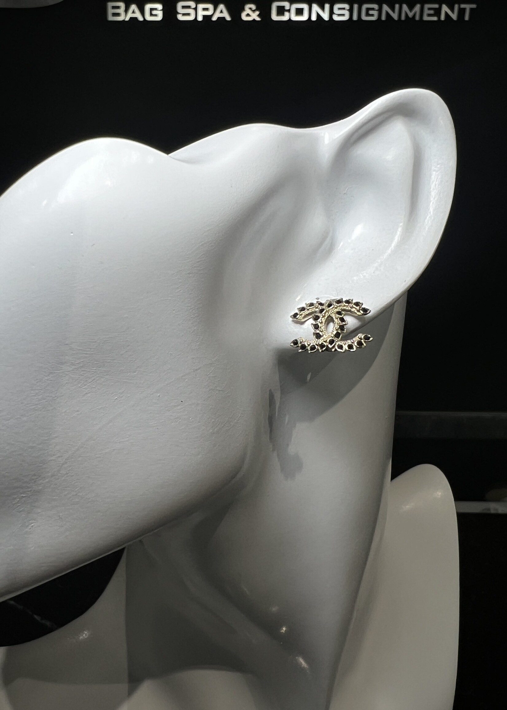 Chanel Chanel CC Logo Stud Earrings