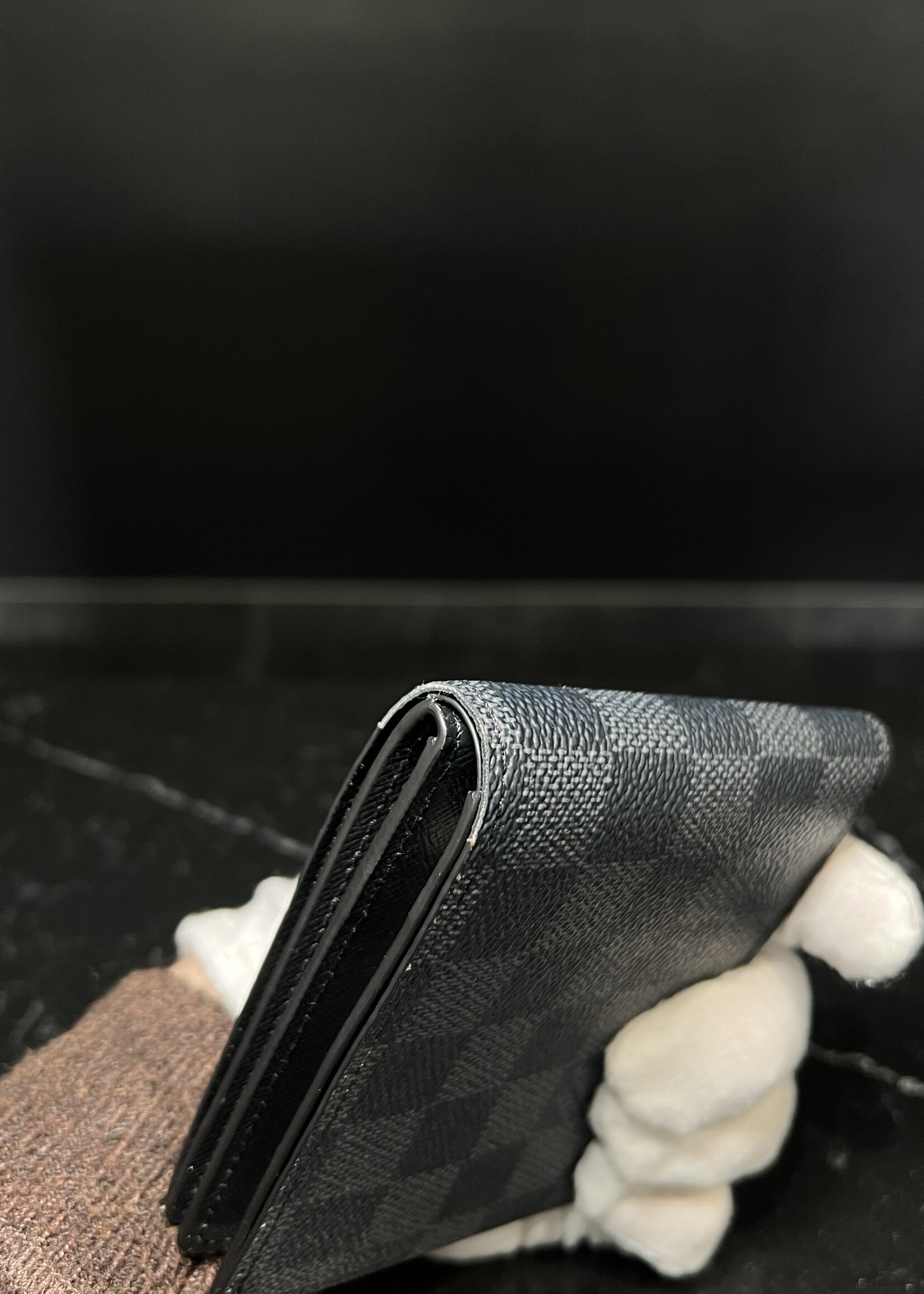 Louis Vuitton Louis Vuitton Amerigo Wallet