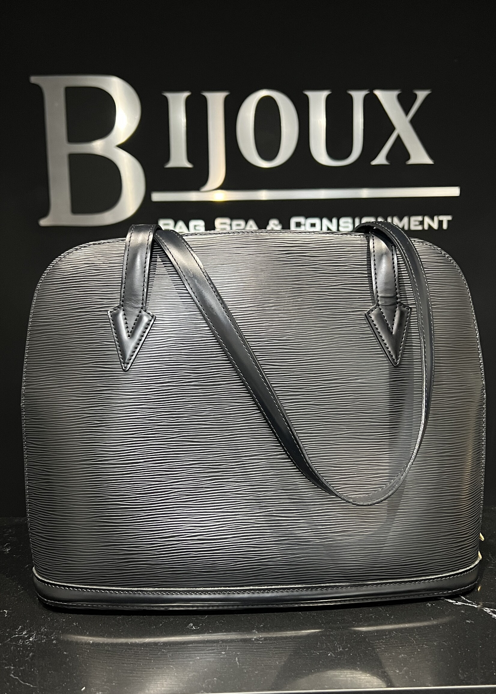 Louis Vuitton Louis Vuitton Lussac
