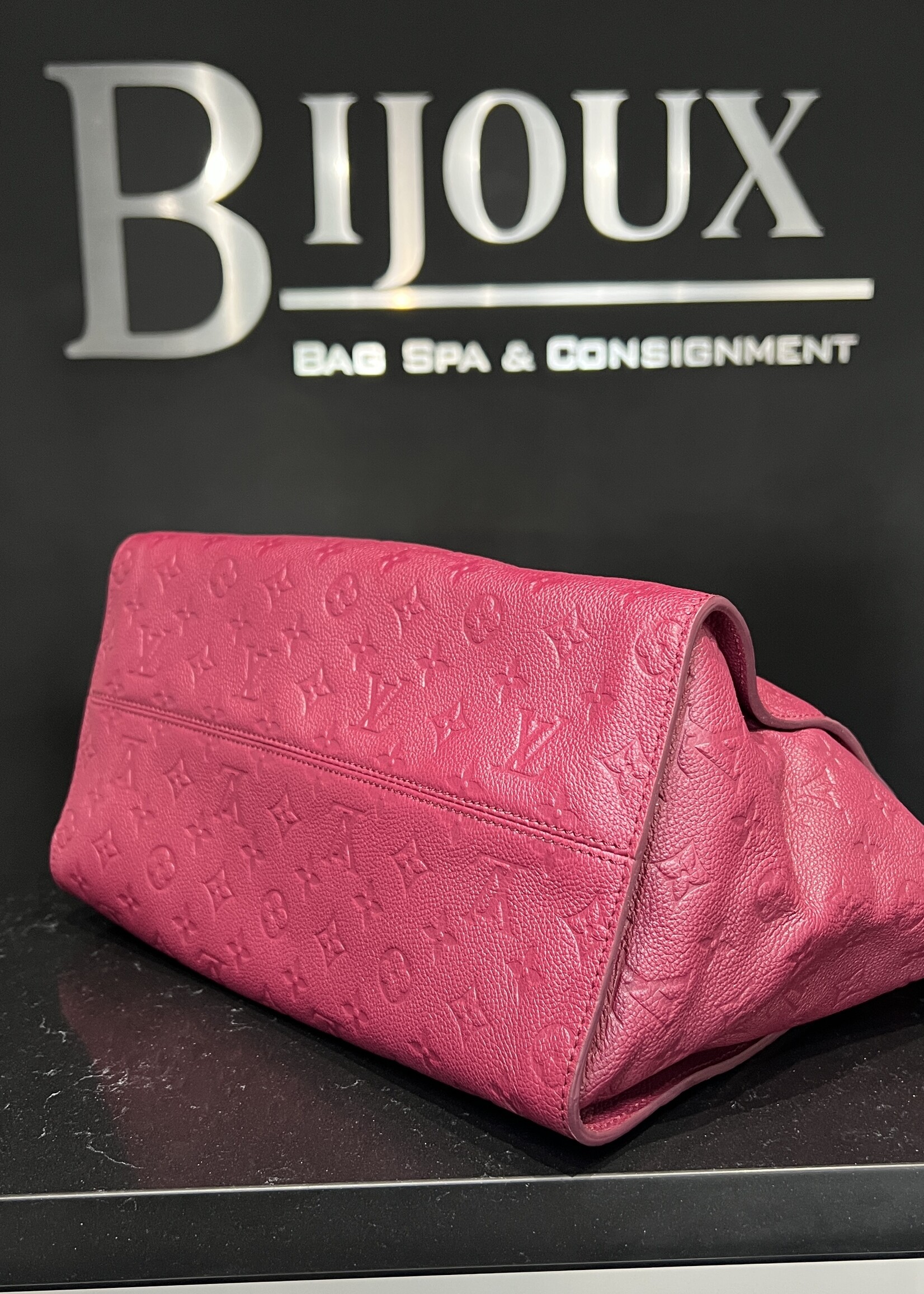Louis Vuitton SOLD - Louis Vuitton Burgundy  Monogram Lumineuse GM