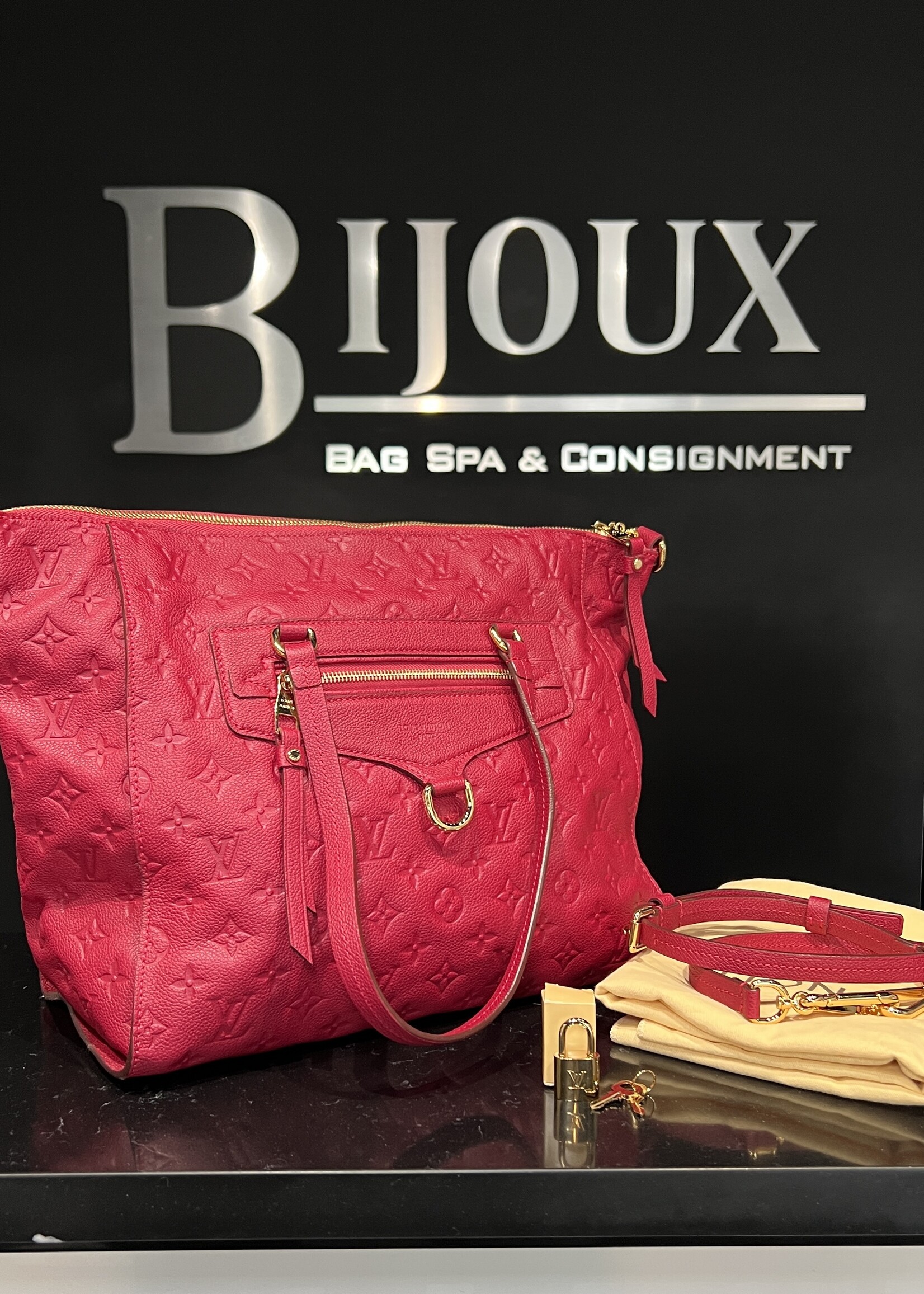 Louis Vuitton Louis Vuitton Red Monogram Lumineuse GM