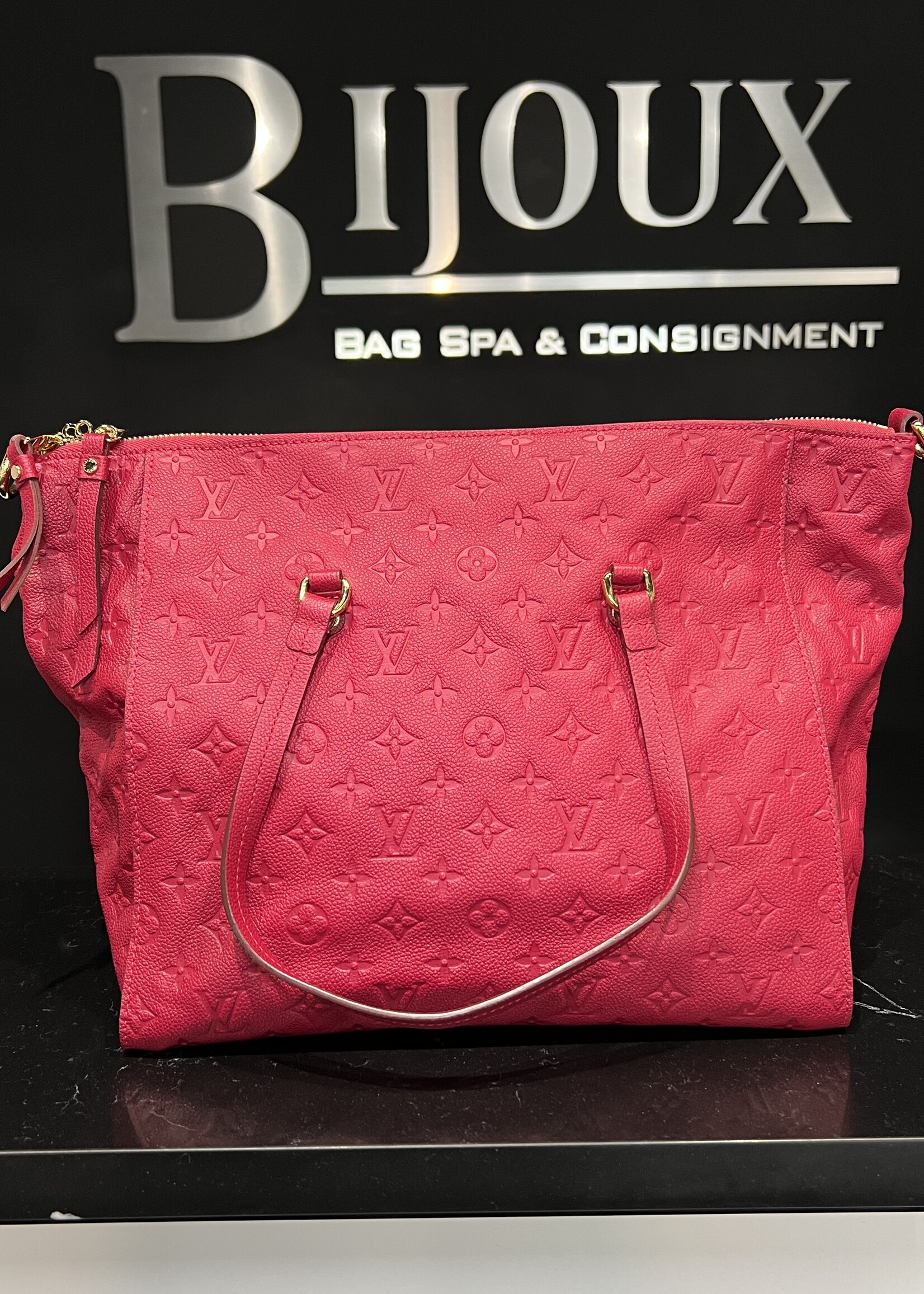 Louis Vuitton Louis Vuitton Red Monogram Lumineuse GM