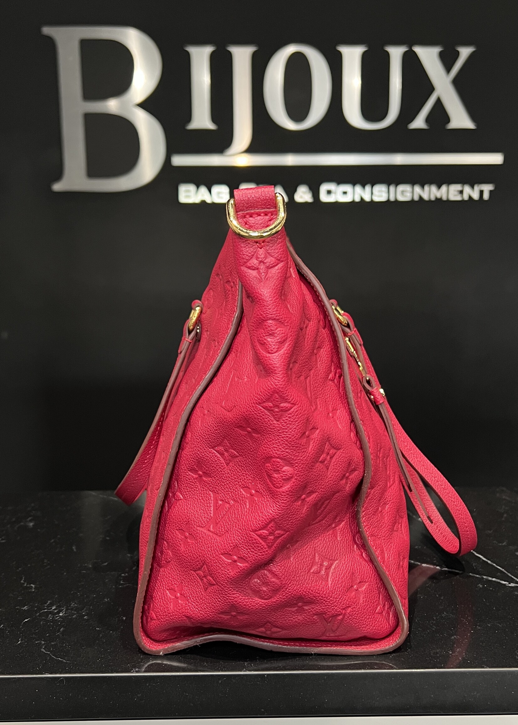 Louis Vuitton Louis Vuitton Red Monogram Lumineuse GM