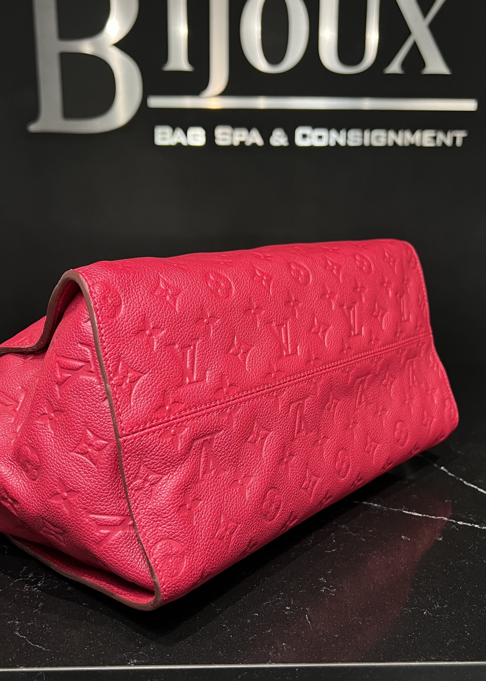 Louis Vuitton Louis Vuitton Red Monogram Lumineuse GM