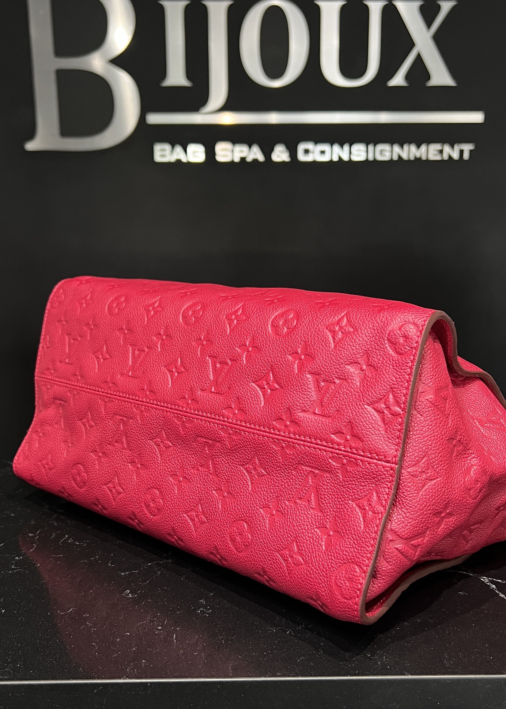 Louis Vuitton Louis Vuitton Red Monogram Lumineuse GM