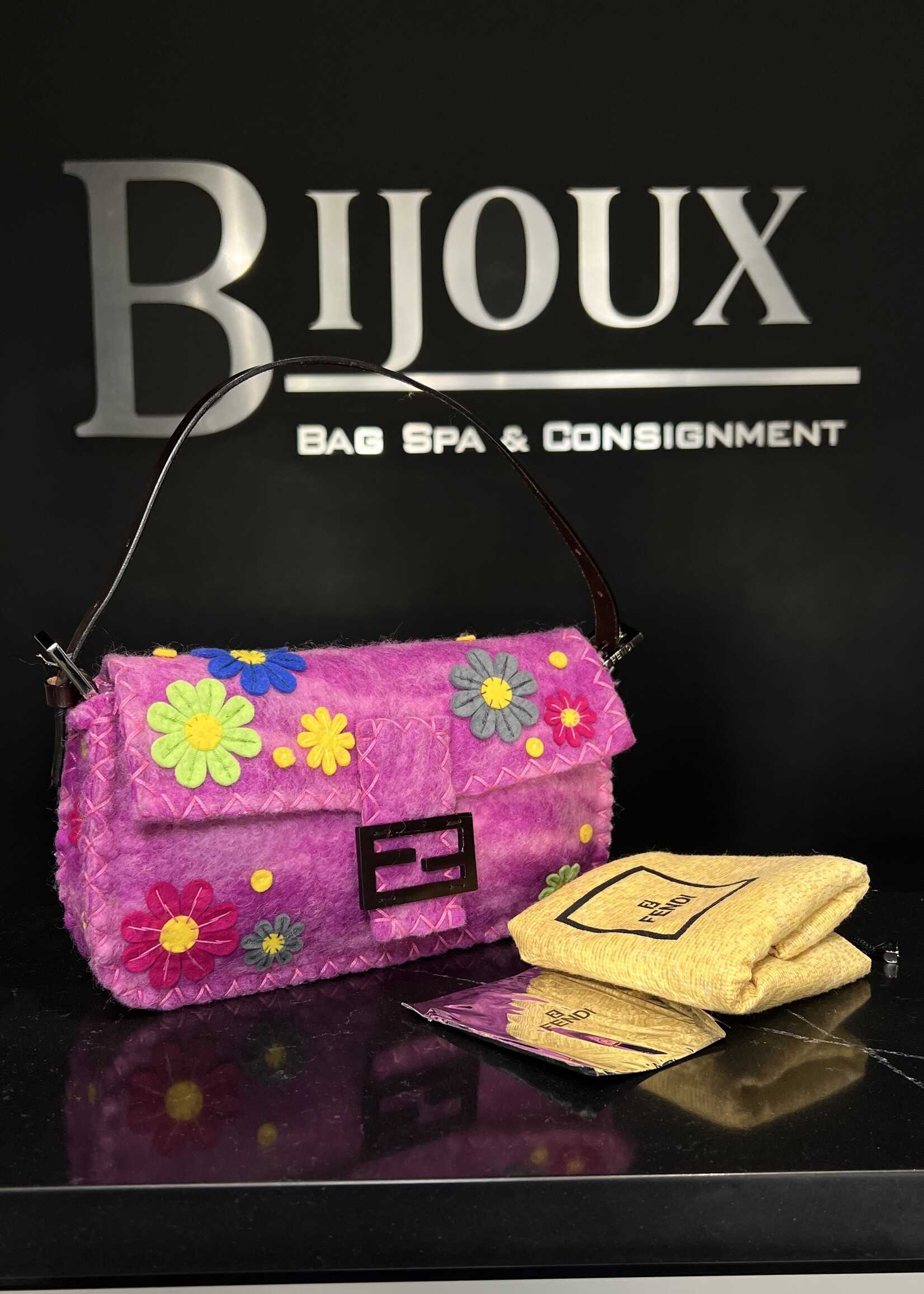 Fendi Fendi Baguette Floral Pink Bag