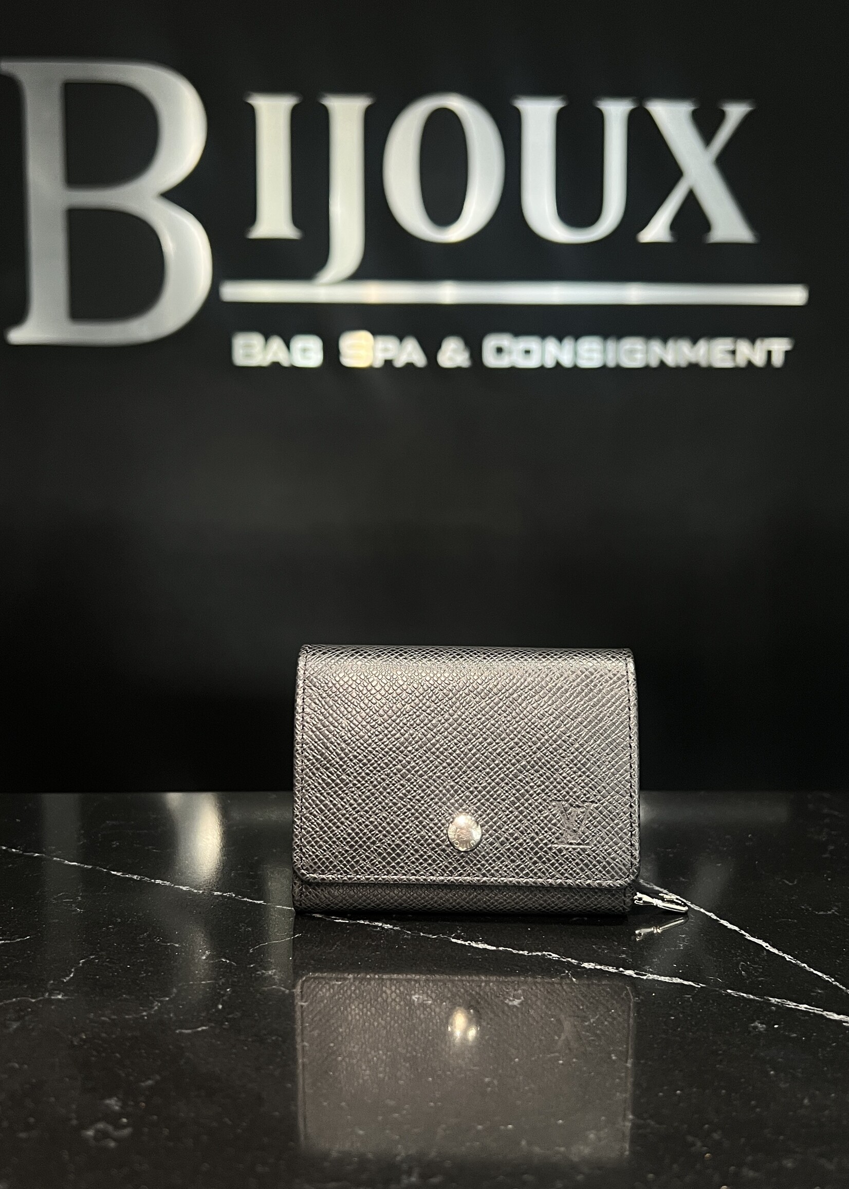Louis Vuitton Louis Vuitton Taiga Serguei Wallet