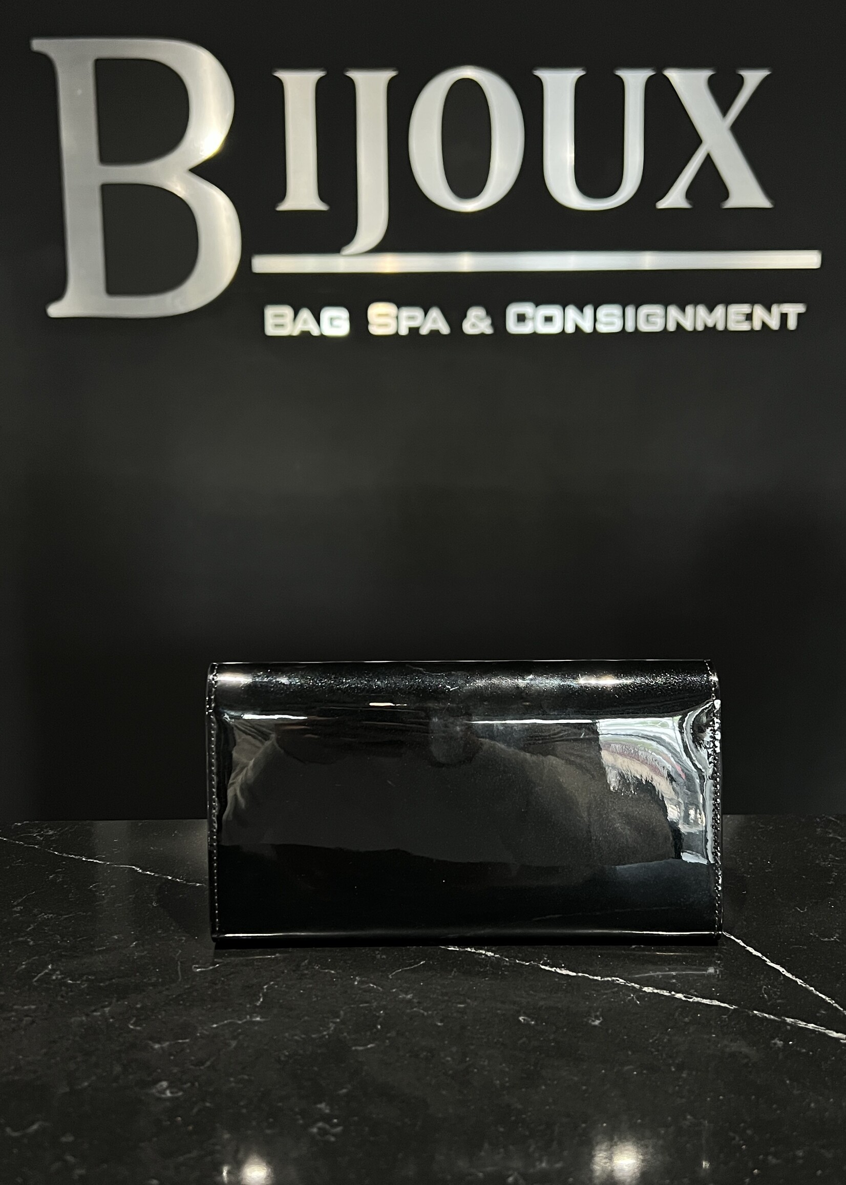 Louis Vuitton Louis Vuitton Patent Louise Wallet