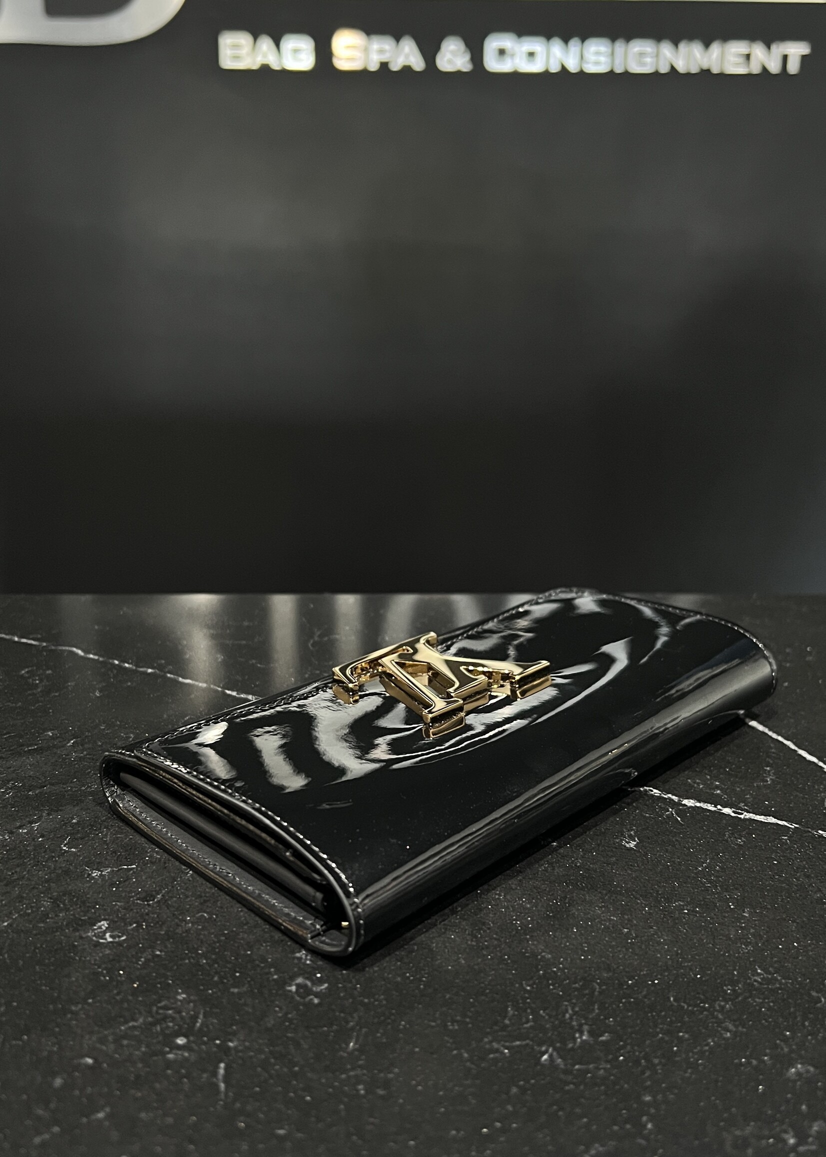 Louis Vuitton Louis Vuitton Patent Louise Wallet