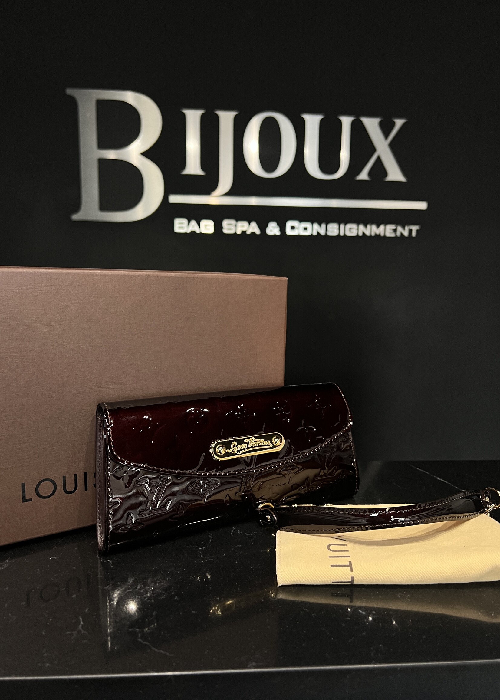 Louis Vuitton SOLD - Louis Vuitton Sunset Amarante Vernis