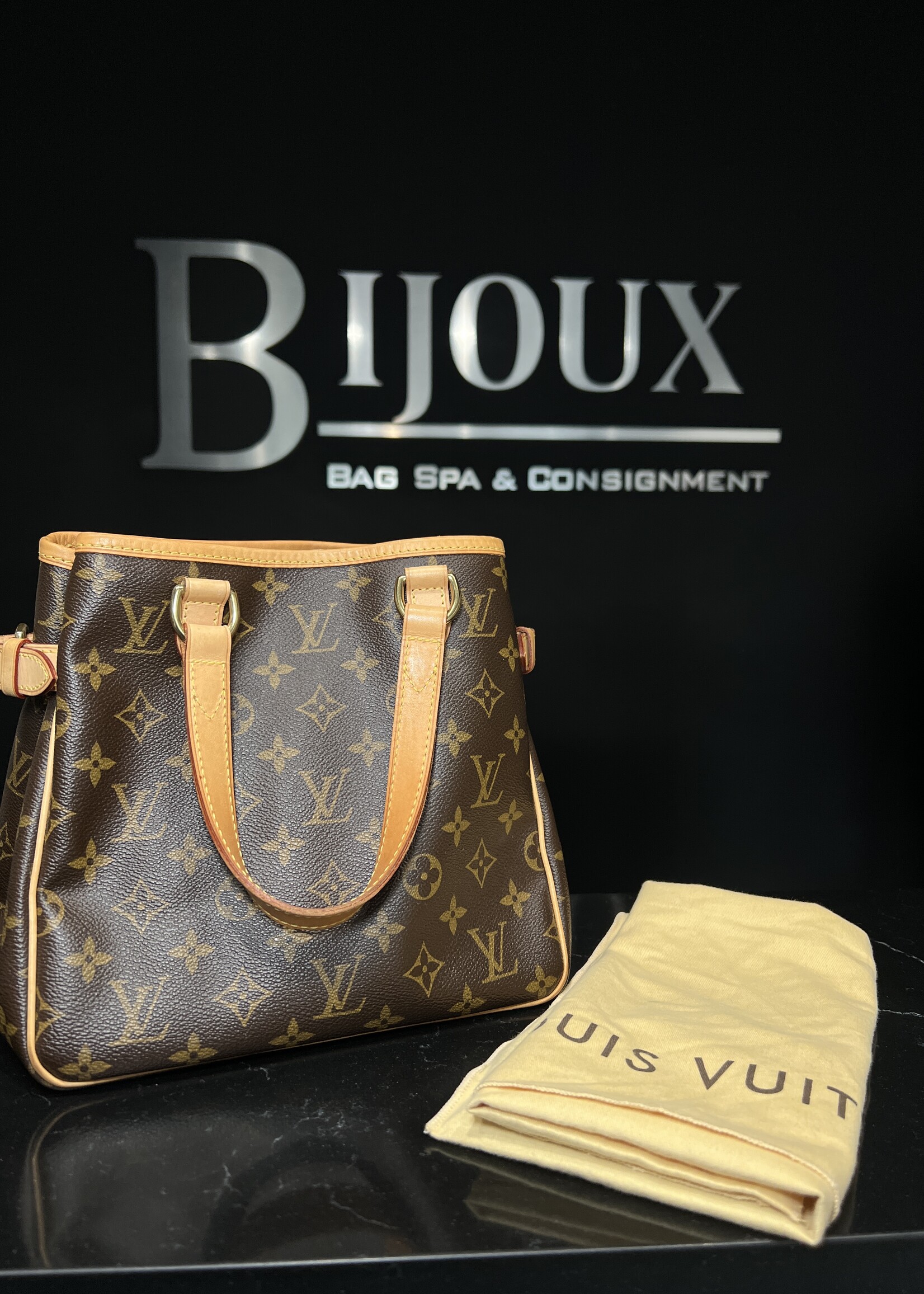 Louis Vuitton Louis Vuitton Monogram Batignolles Vertical PM
