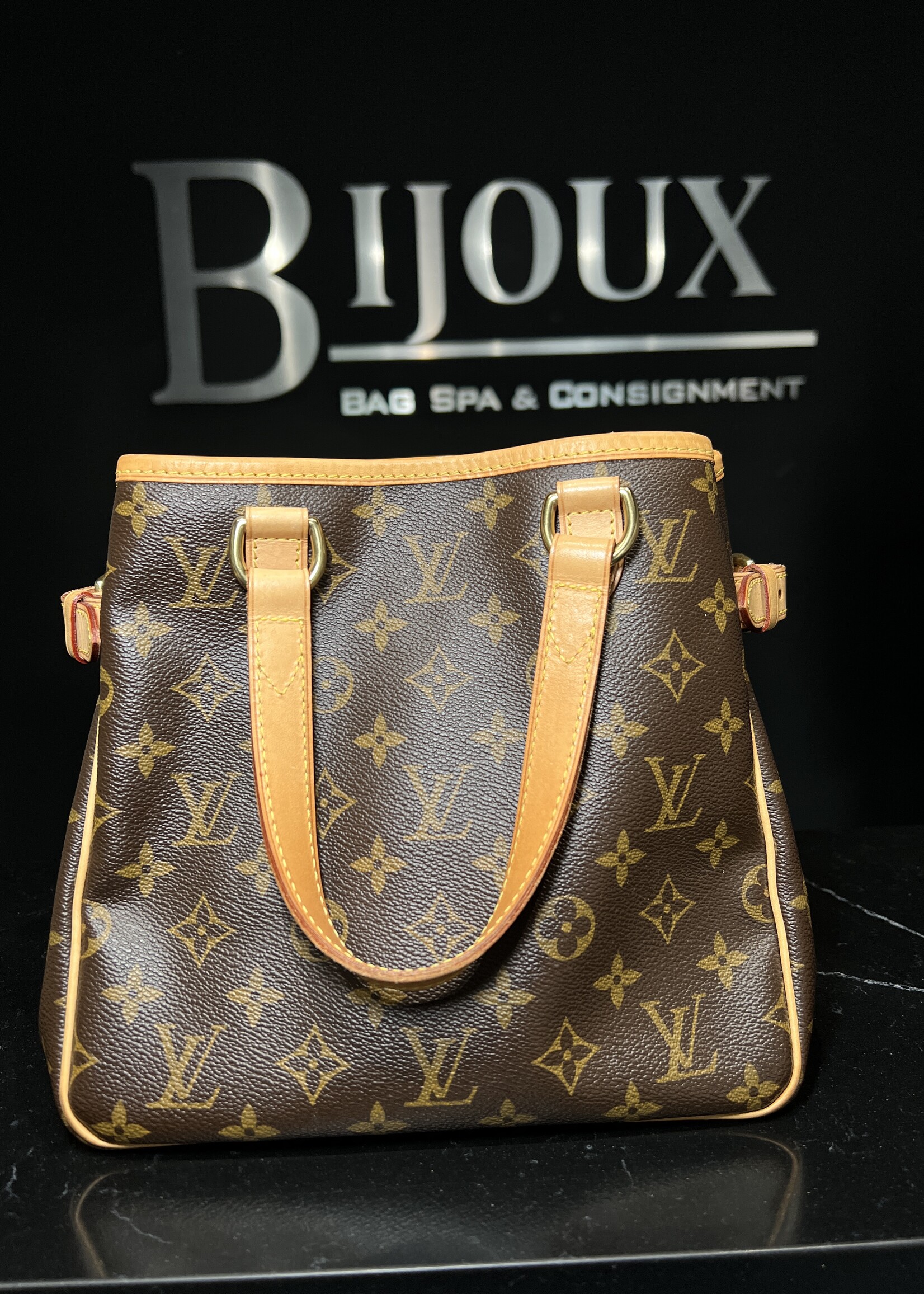 Louis Vuitton Louis Vuitton Monogram Batignolles Vertical PM