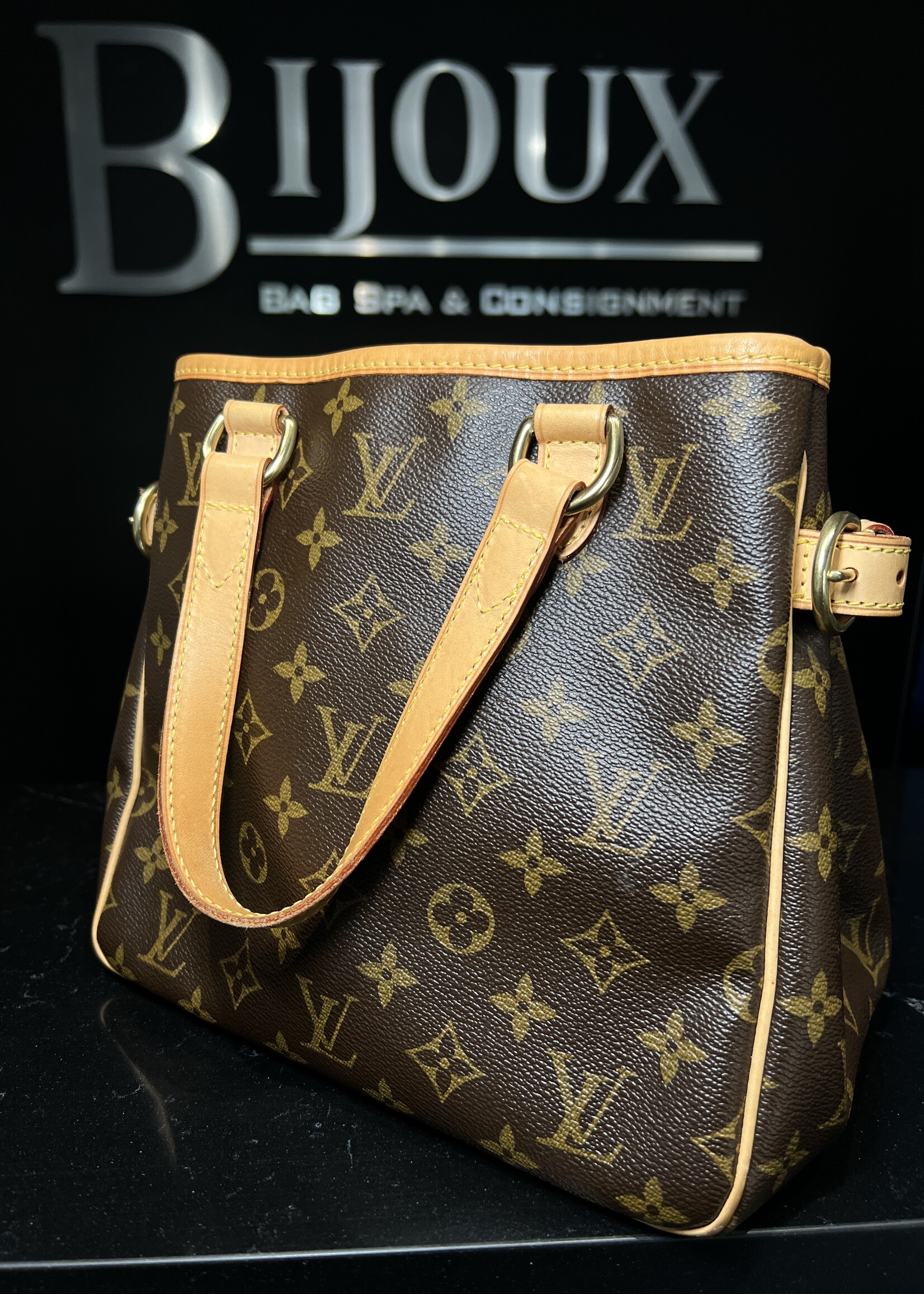 Louis Vuitton Louis Vuitton Monogram Batignolles Vertical PM
