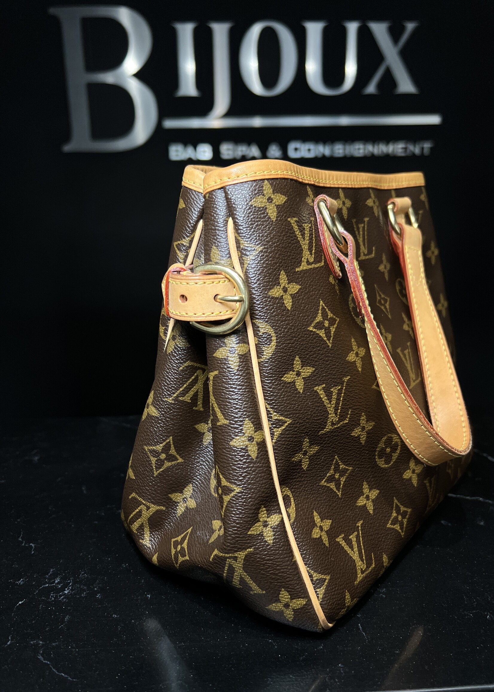 Louis Vuitton Louis Vuitton Monogram Batignolles Vertical PM