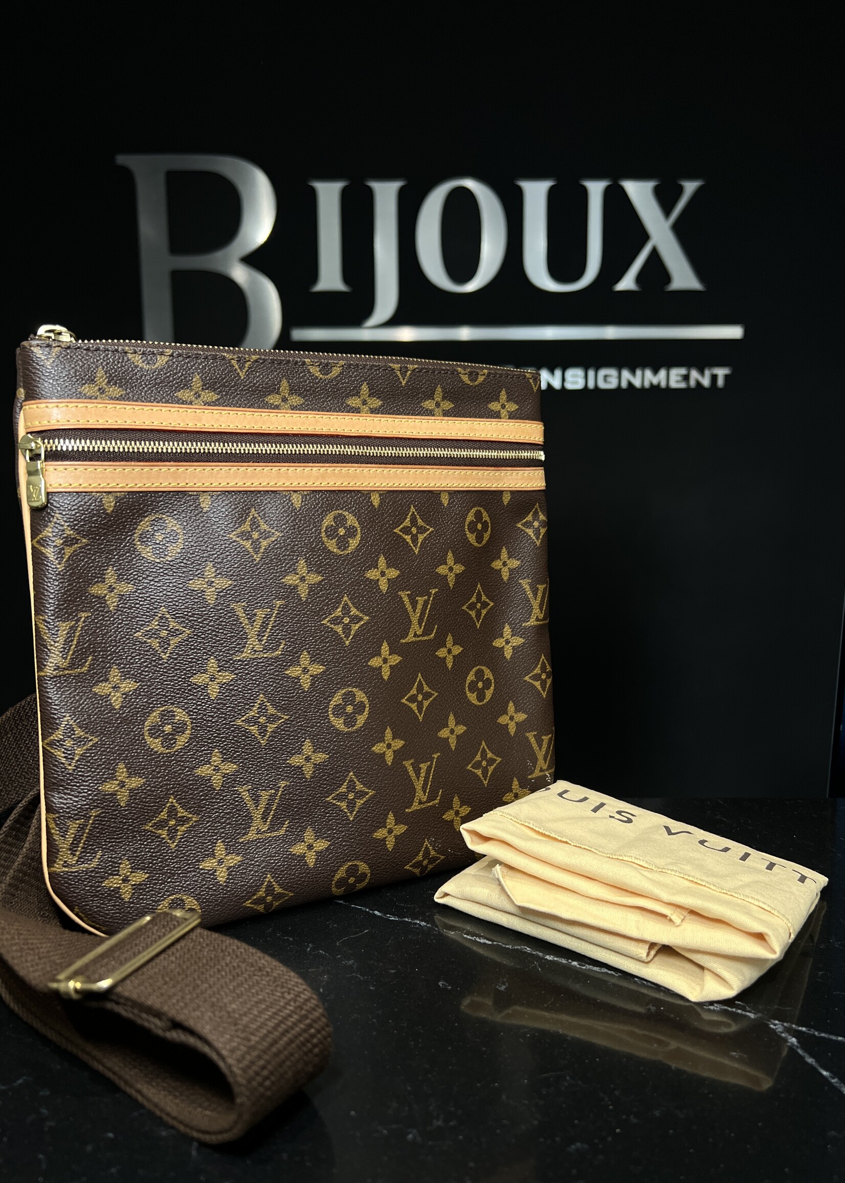Louis Vuitton SOLD- Louis Vuitton Bosphore Monogram Messenger