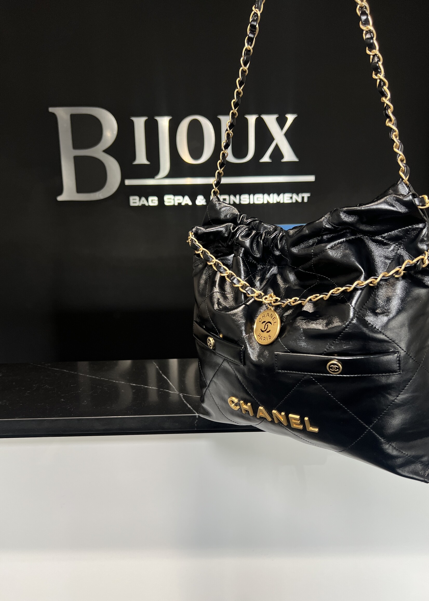 Chanel Chanel Small Double Pocket 22
