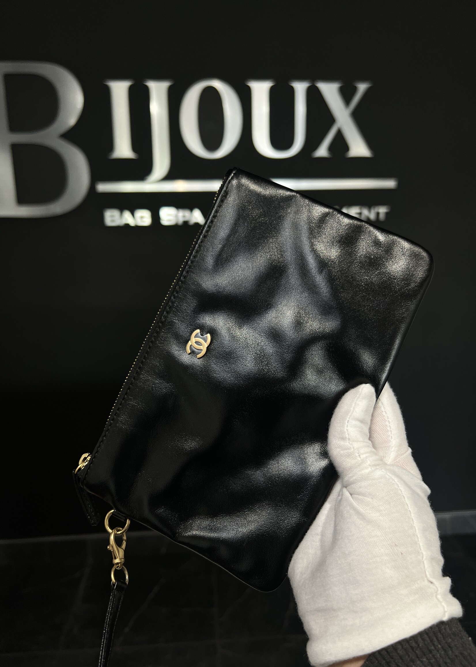 Chanel Chanel Small Double Pocket 22