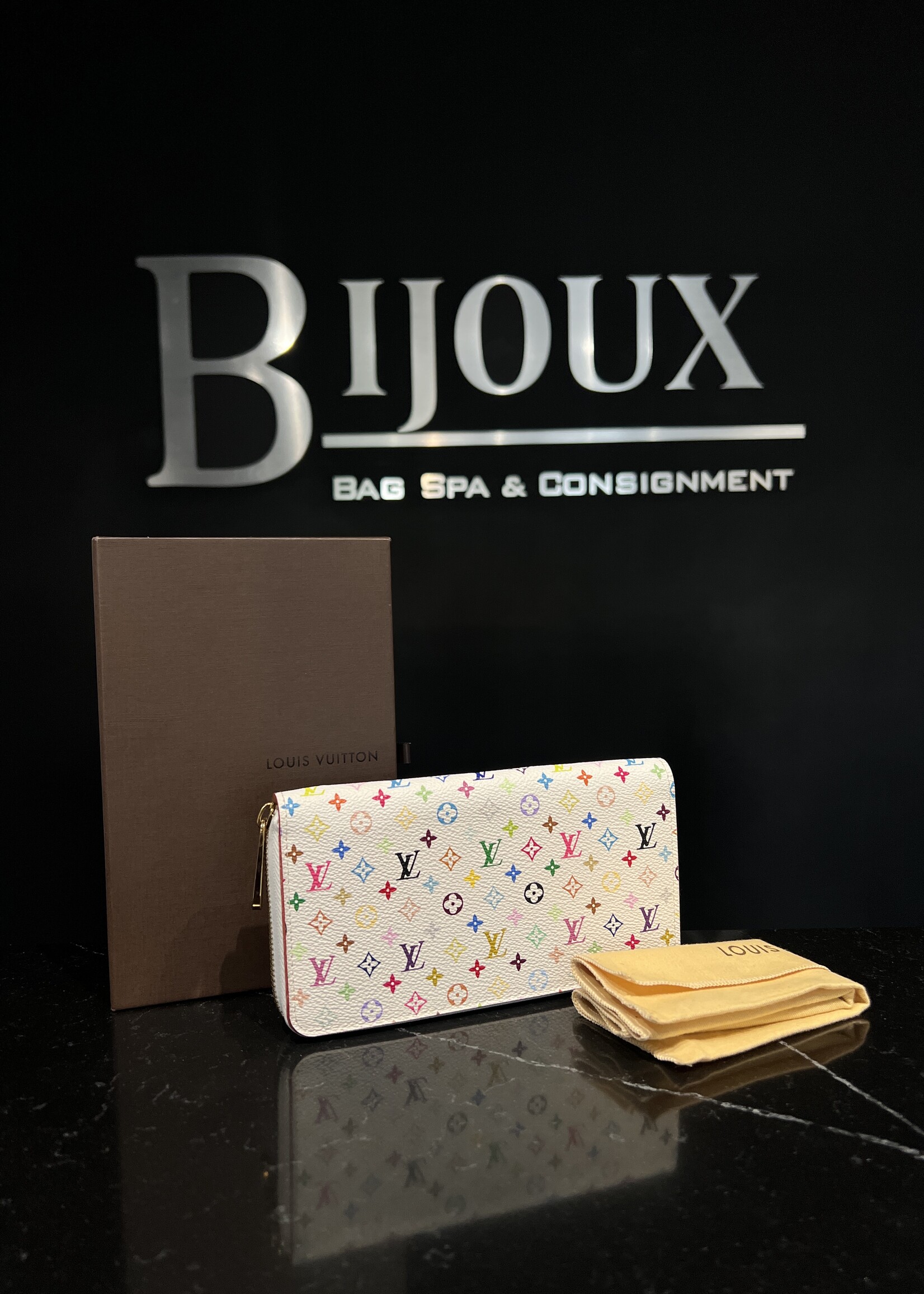 Louis Vuitton Louis Vuitton White Multicolour Zippy Wallet
