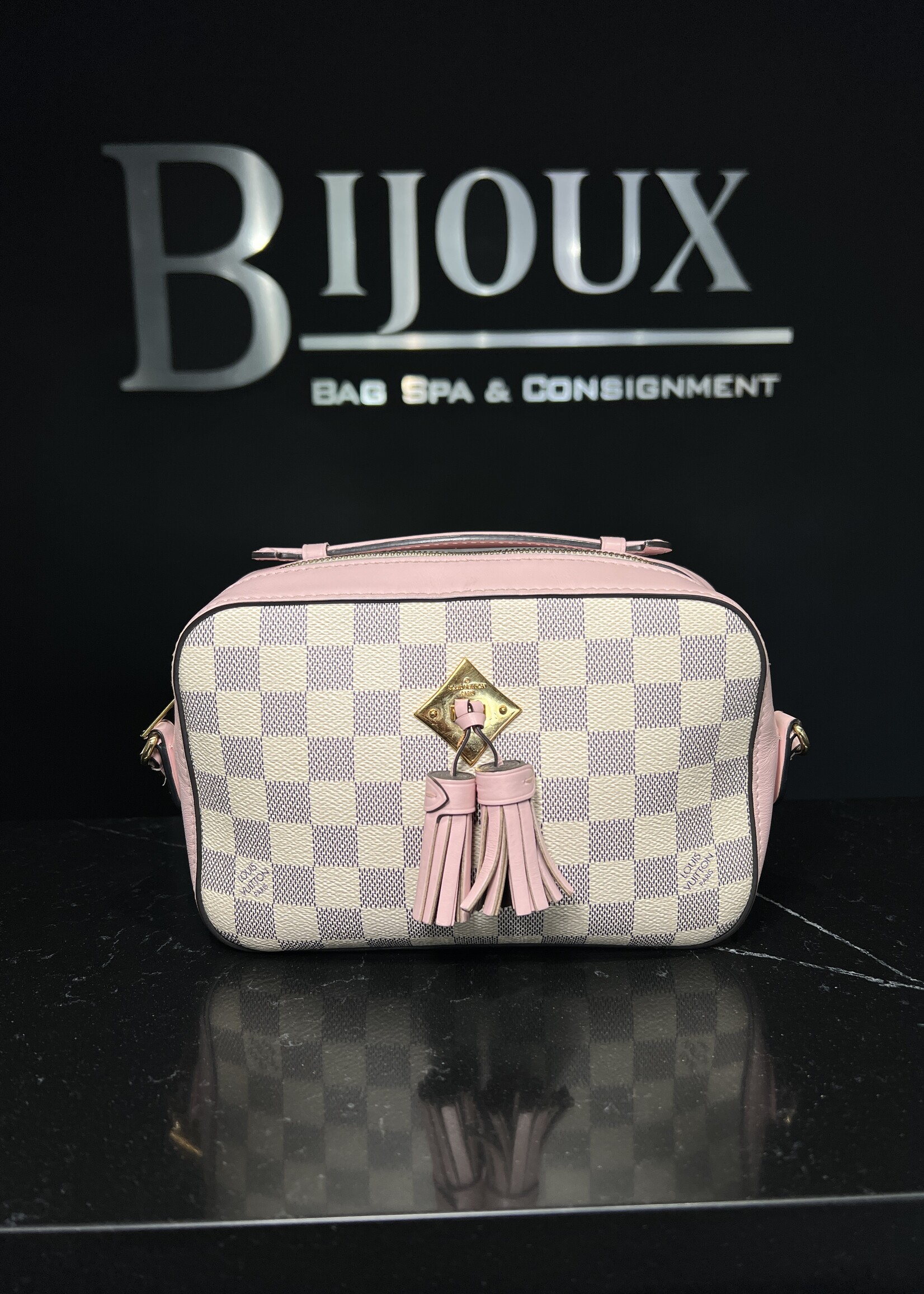 Louis Vuitton Louis Vuitton Damier Azur Saintonge Eau De Rose