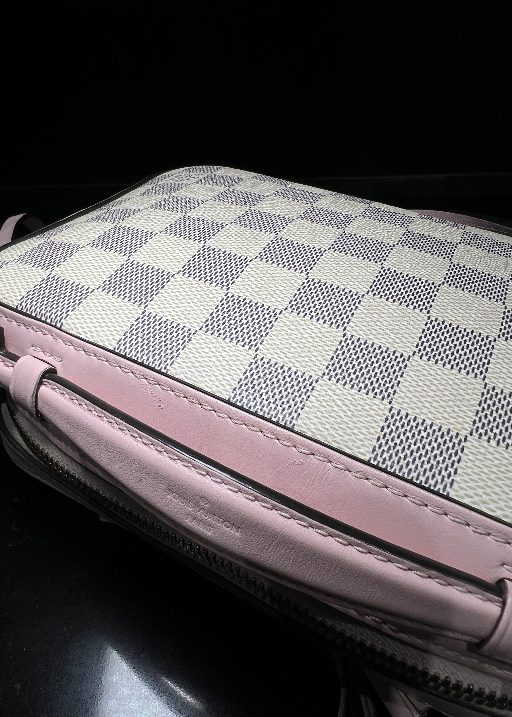 Louis Vuitton Louis Vuitton Damier Azur Saintonge Eau De Rose