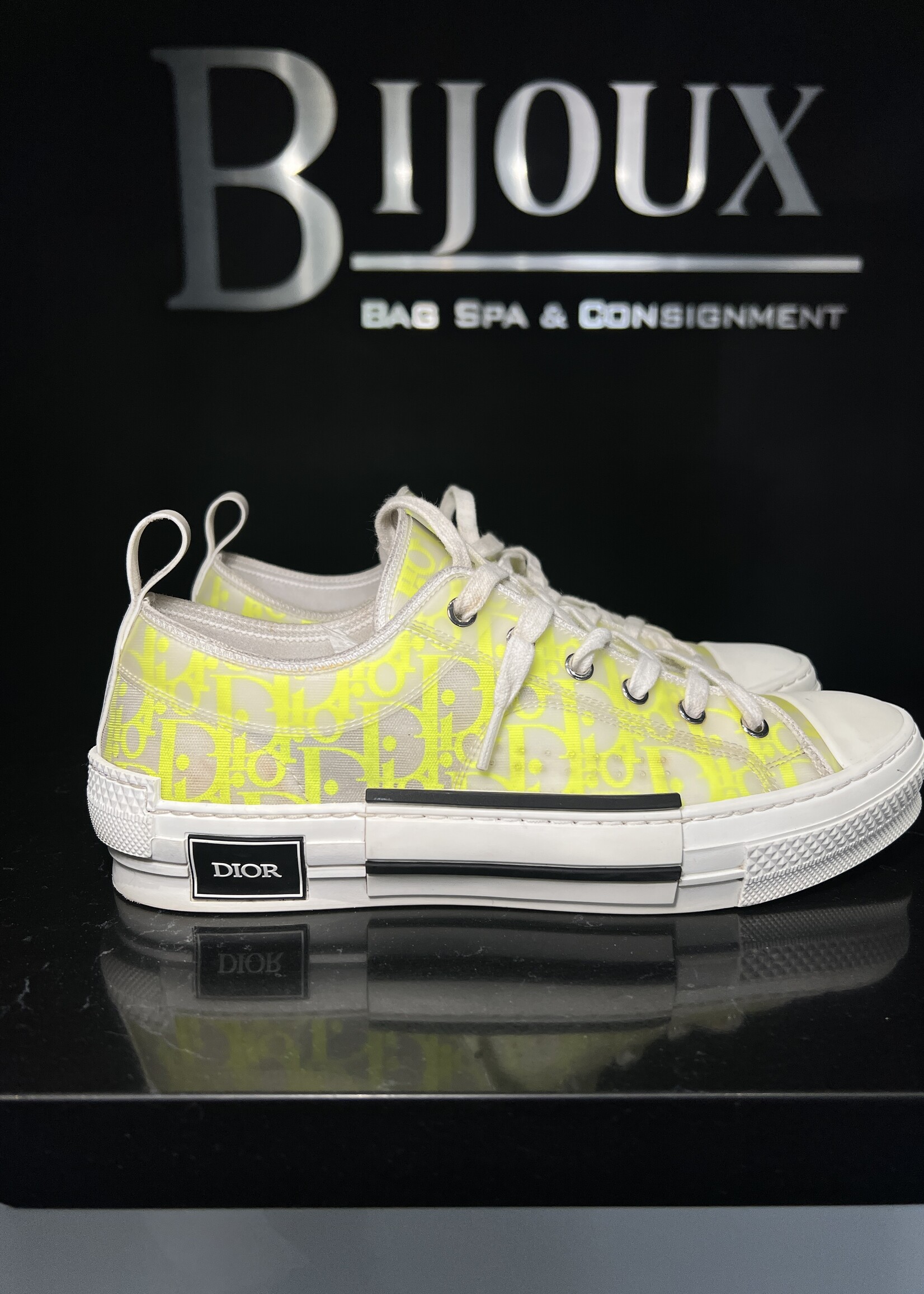 Christian Dior Dior Low Top Yellow Sneakers - 10
