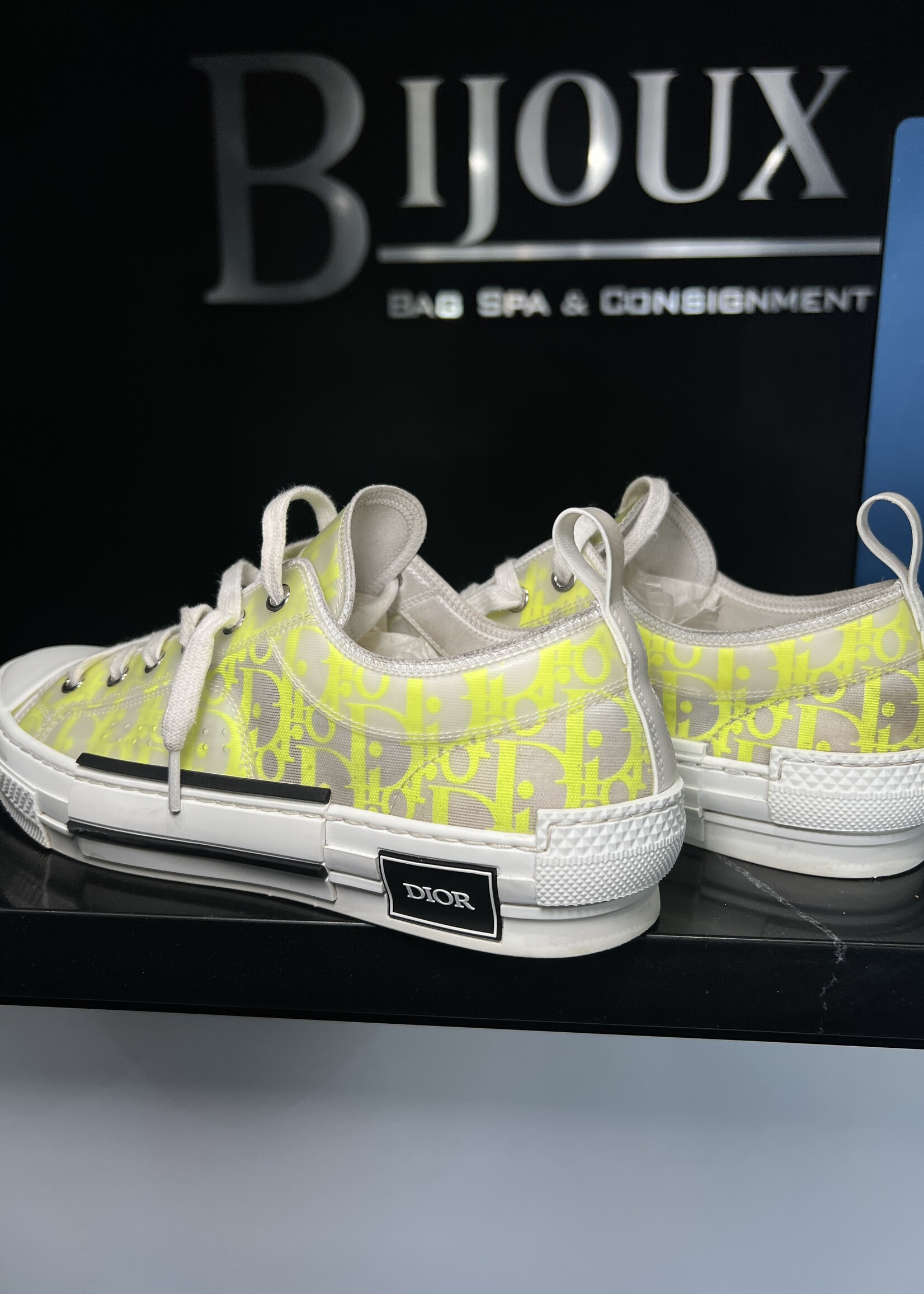 Christian Dior Dior Low Top Yellow Sneakers - 10