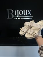 Louis Vuitton SOLD - Louis Vuitton Bom Dia Sandals 37