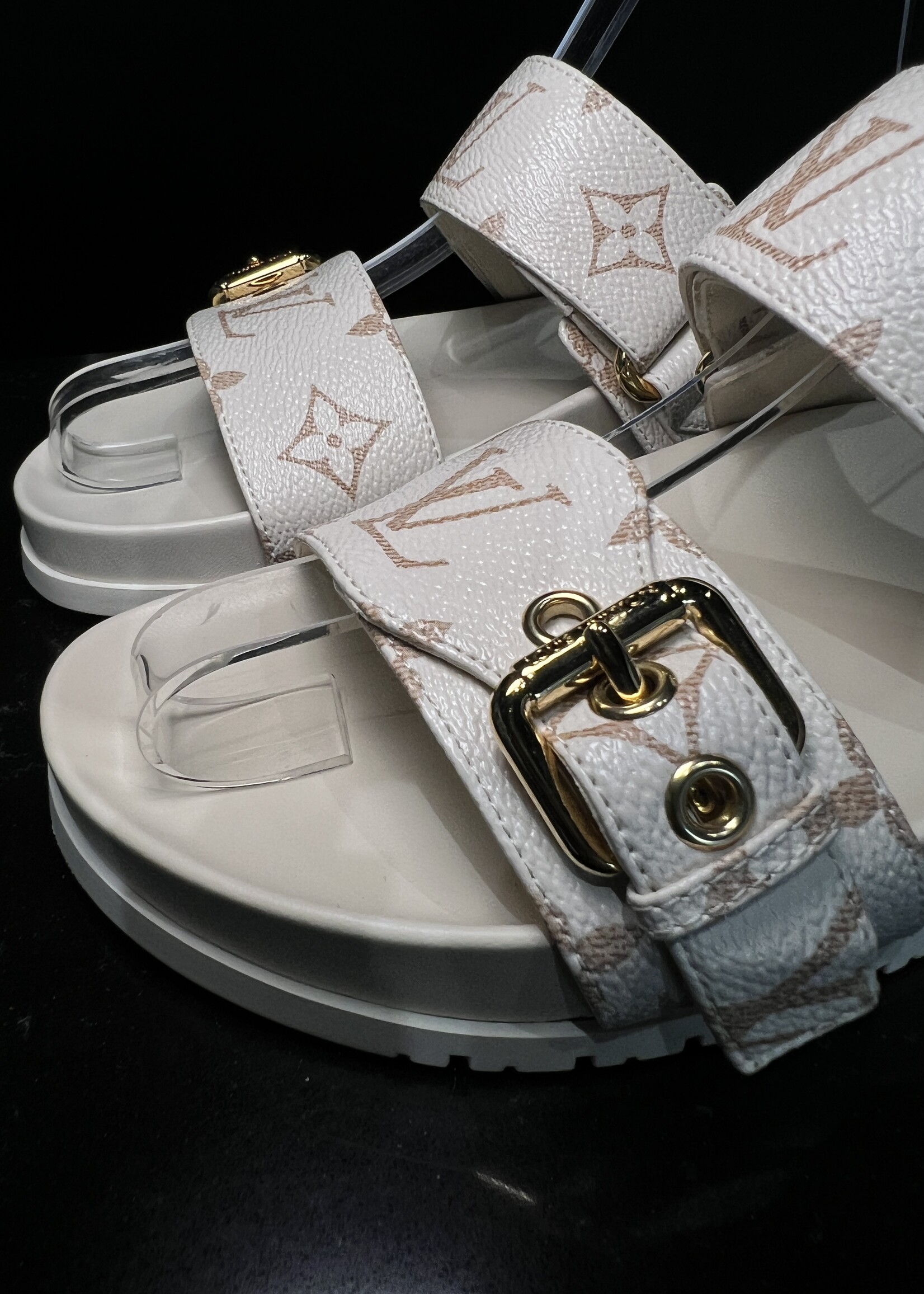 Louis Vuitton Louis Vuitton Bom Dia Sandals 37
