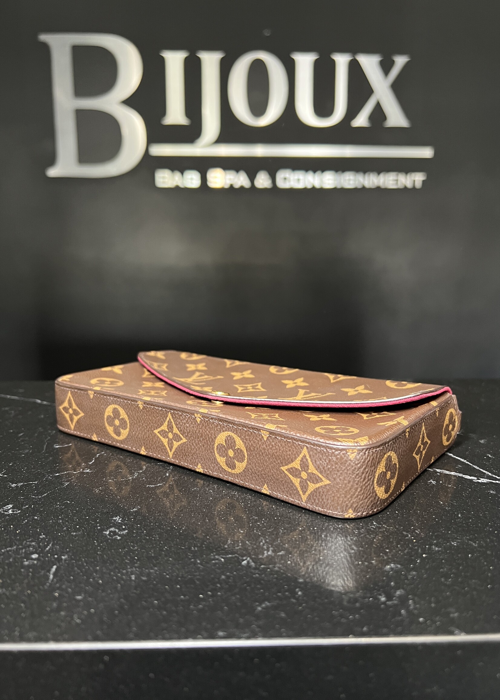 Louis Vuitton SOLD - Louis Vuitton Pochette Felicie Monogram