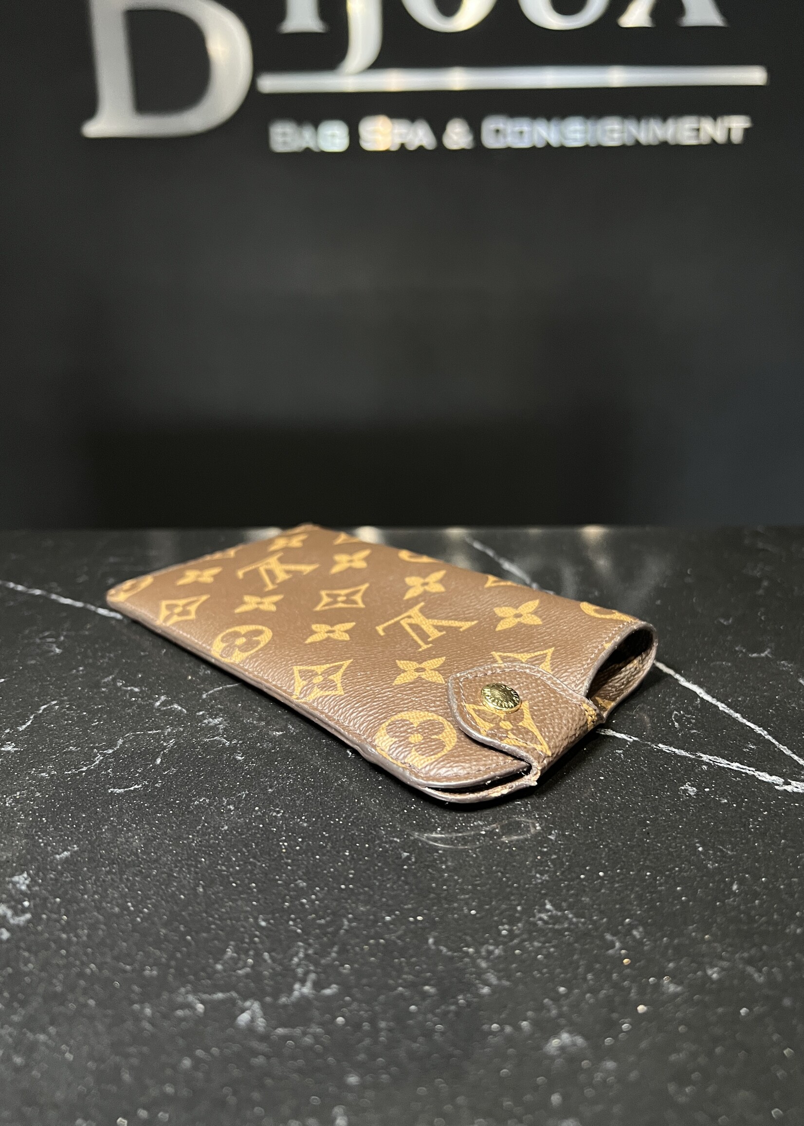 Louis Vuitton SOLD- Louis Vuitton Monogram Sunglasses Case