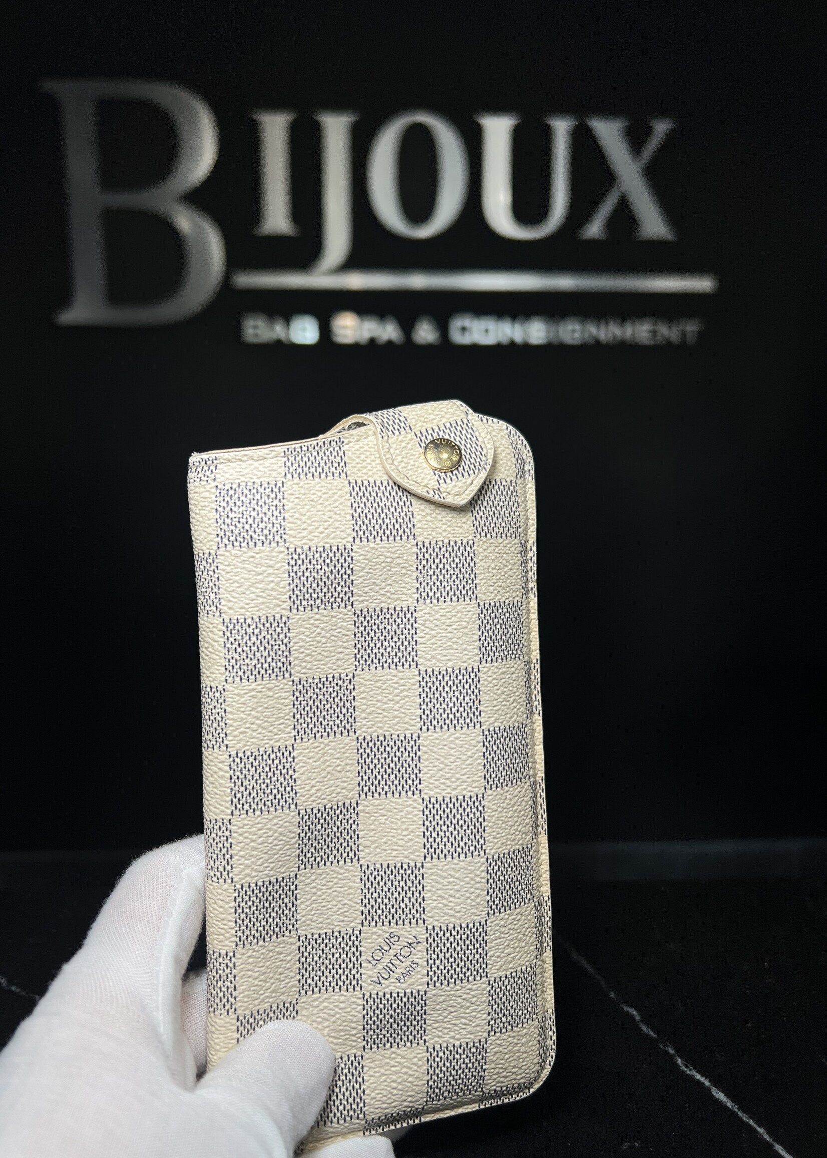 Louis Vuitton Louis Vuitton Damier Azur Sunglasses Case
