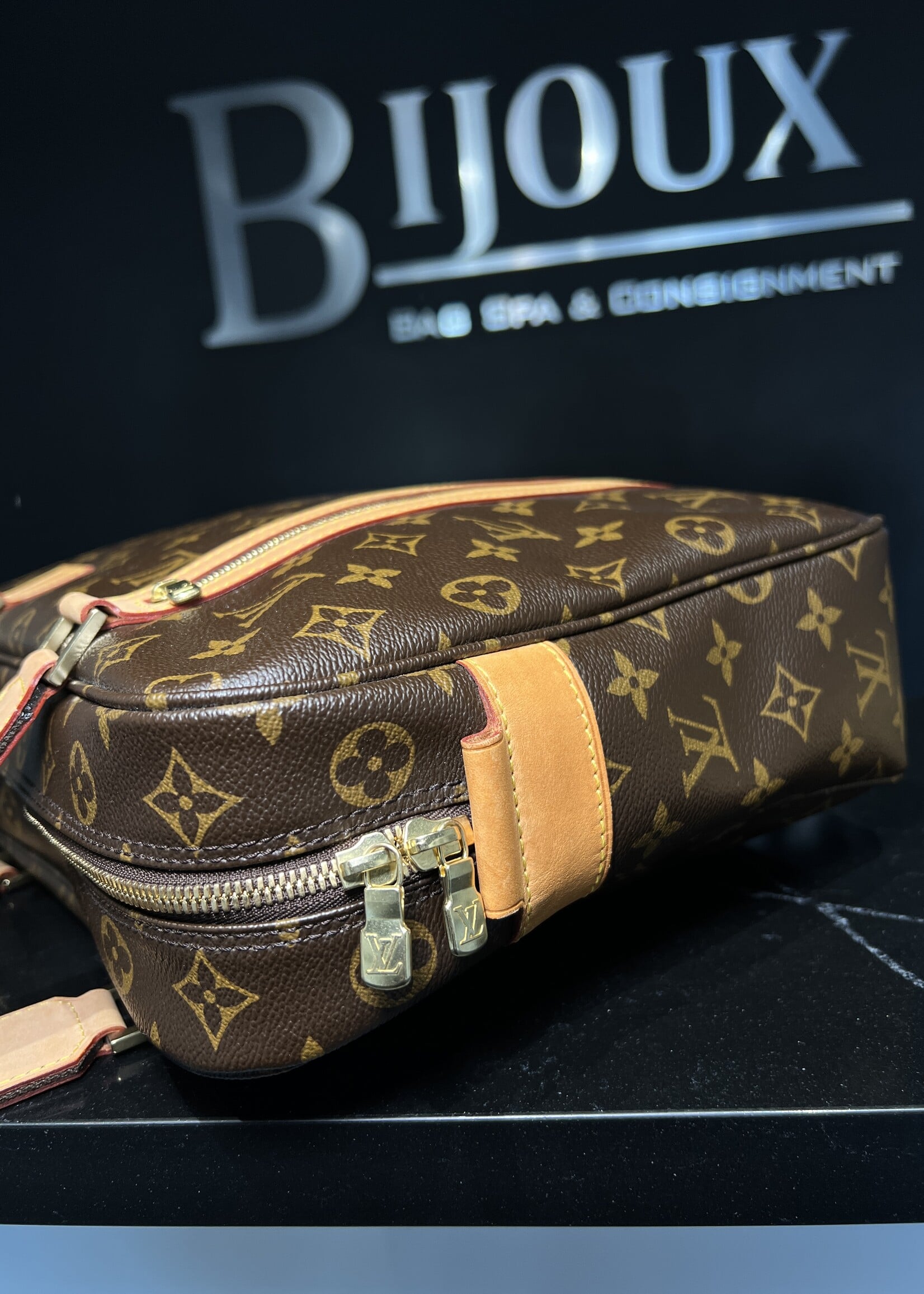 Louis Vuitton Louis Vuitton Bosphore Monogram