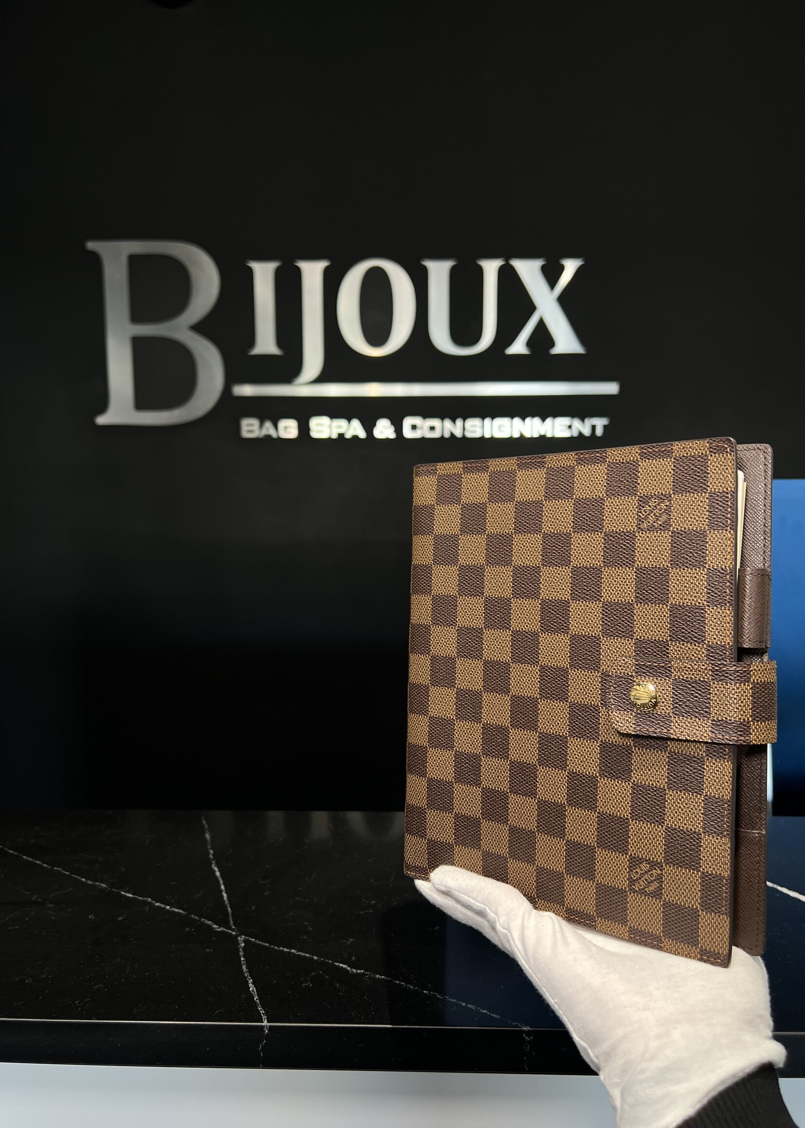 Louis Vuitton SOLD- Louis Vuitton Agenda