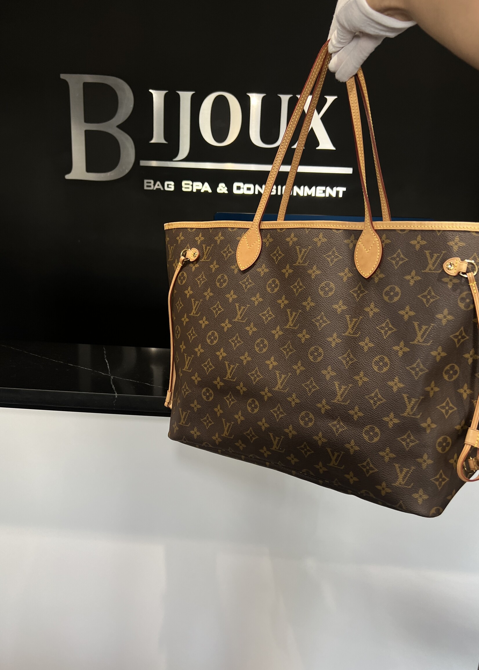 Louis Vuitton SOLD- Louis Vuitton Neverfull Monogram GM