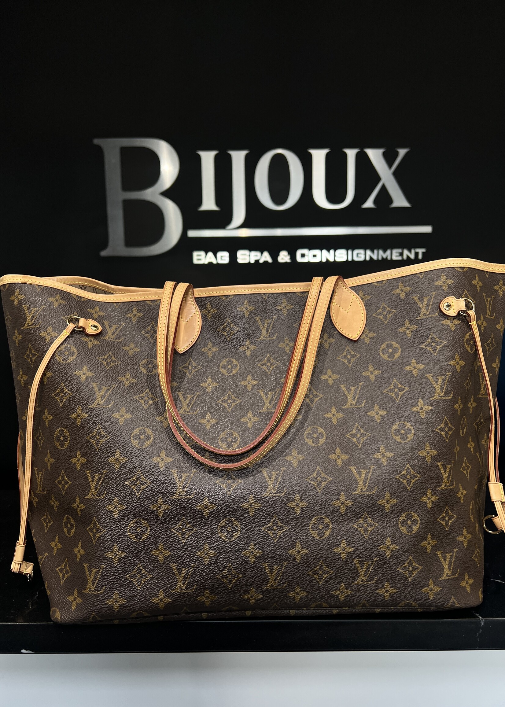 Louis Vuitton SOLD- Louis Vuitton Neverfull Monogram GM