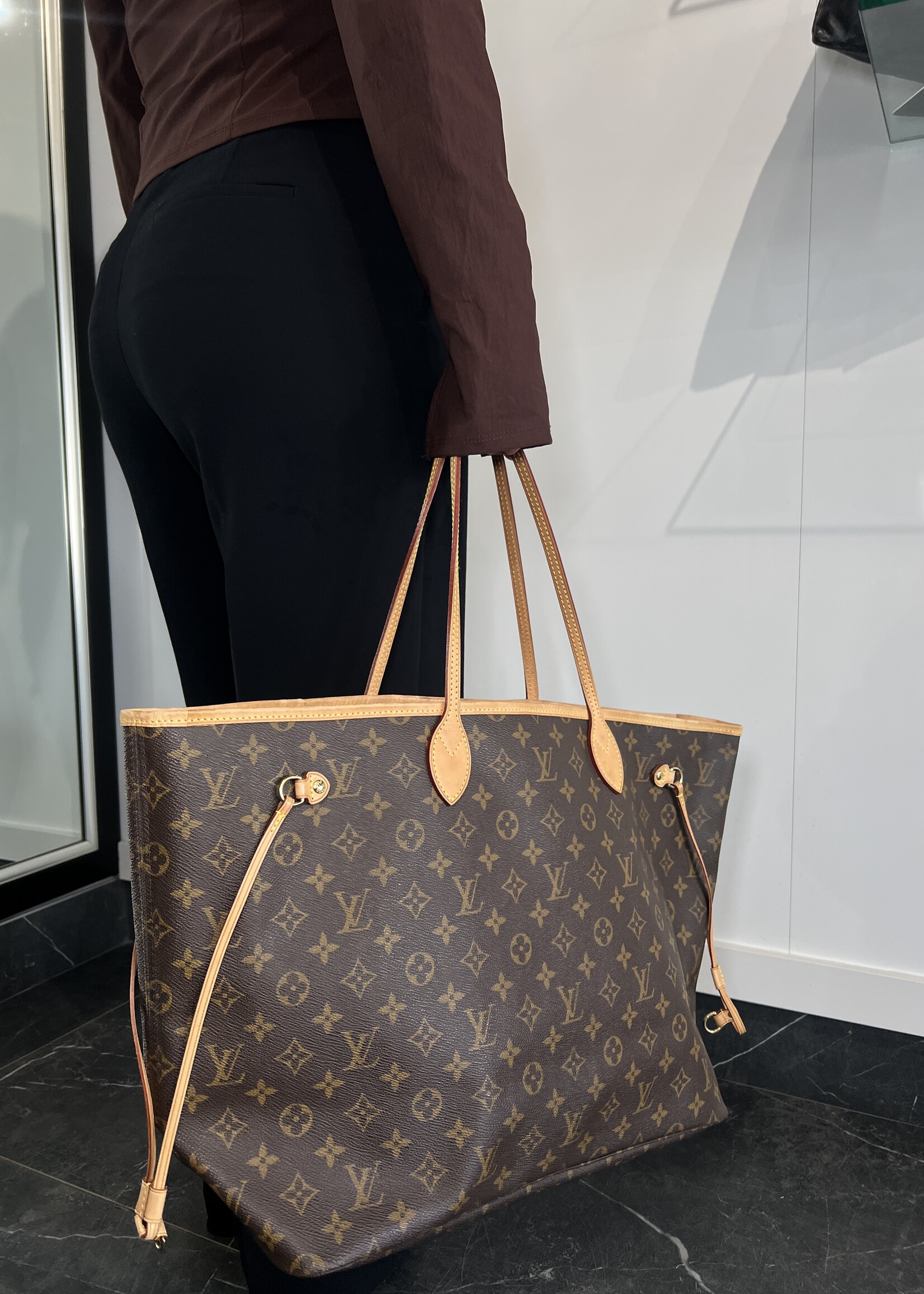 Louis Vuitton SOLD- Louis Vuitton Neverfull Monogram GM