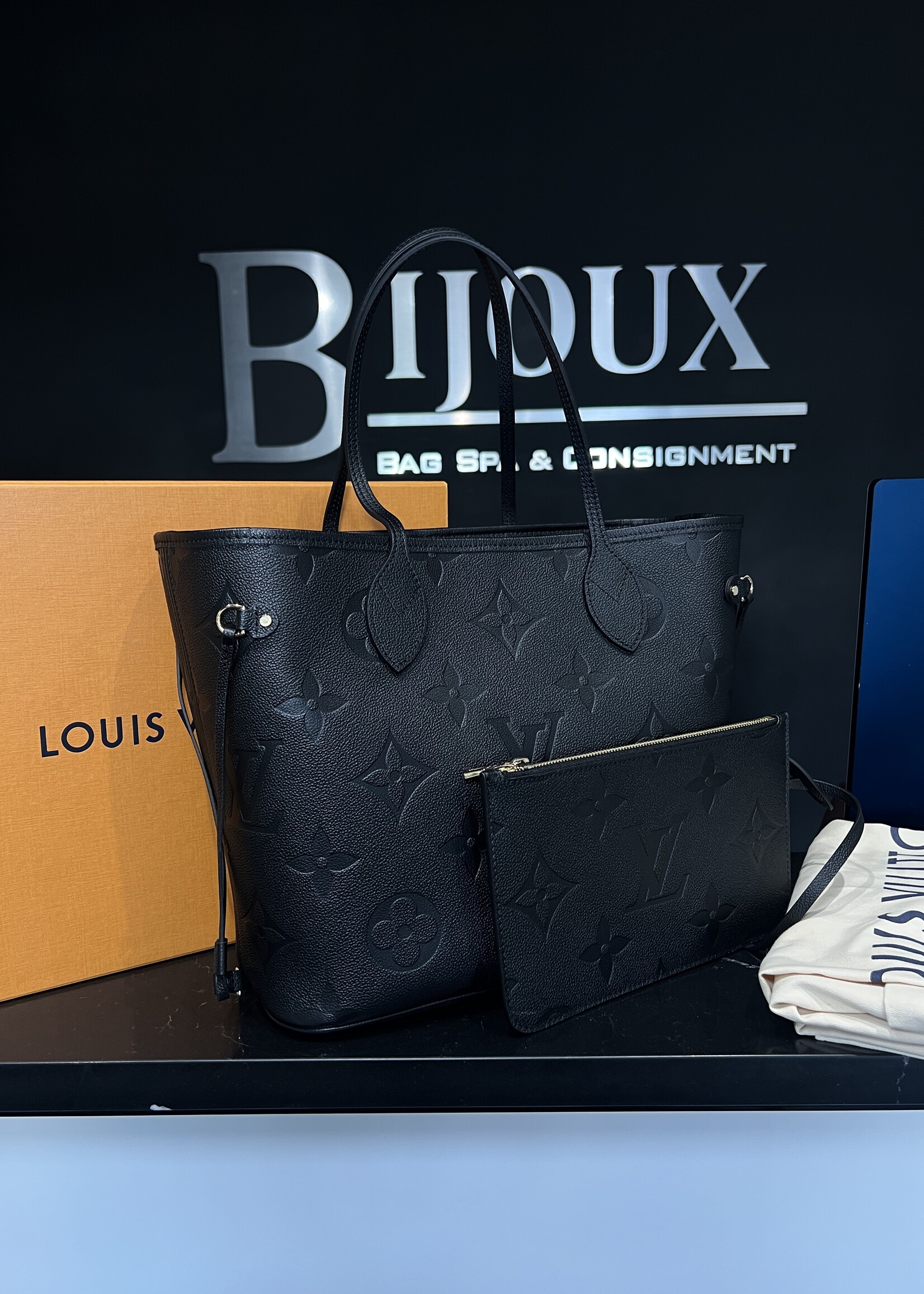 Louis Vuitton SOLD - Louis Vuitton Empreinte Neverfull MM