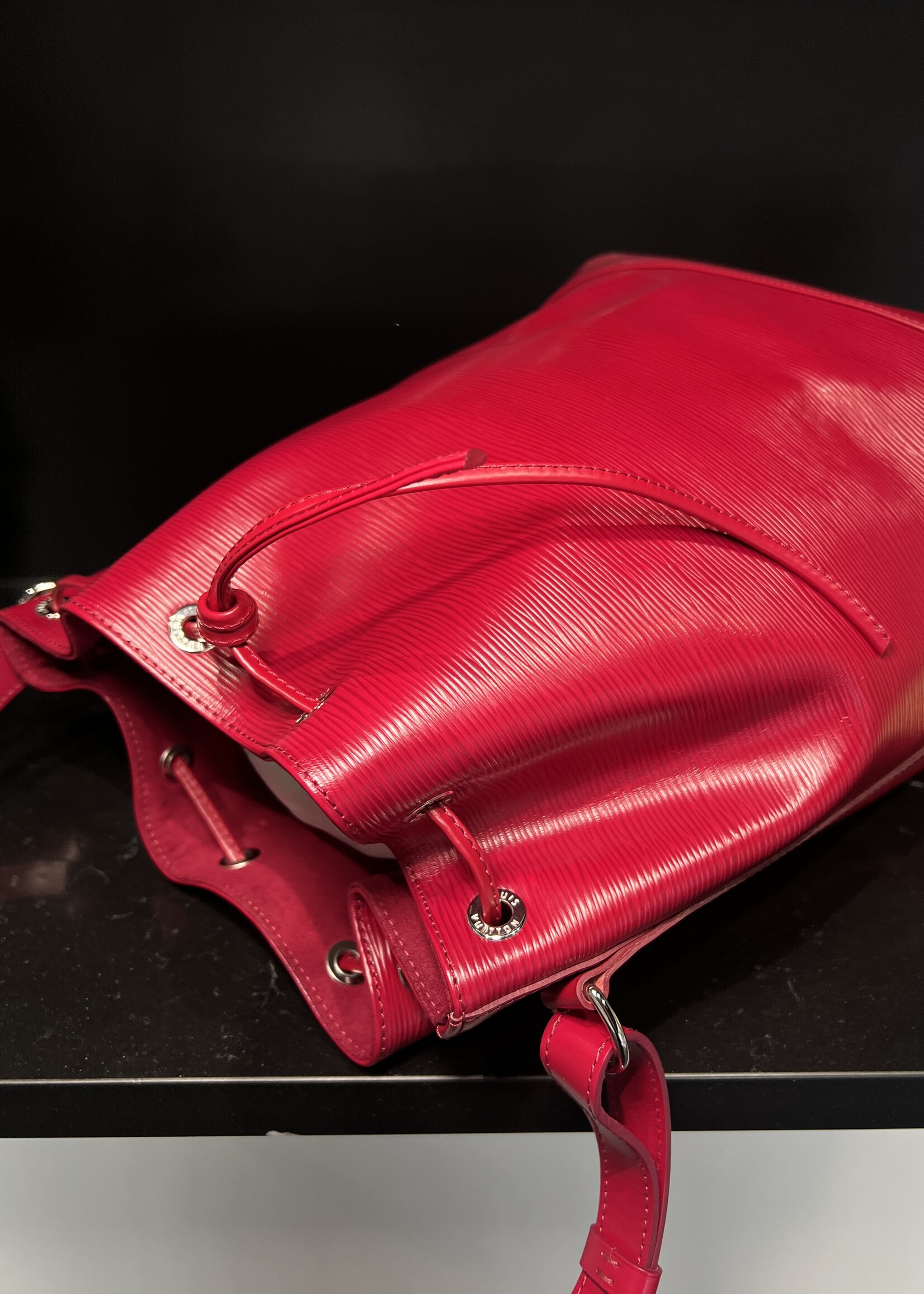 Louis Vuitton Louis Vuitton Epi Leather Noe NM