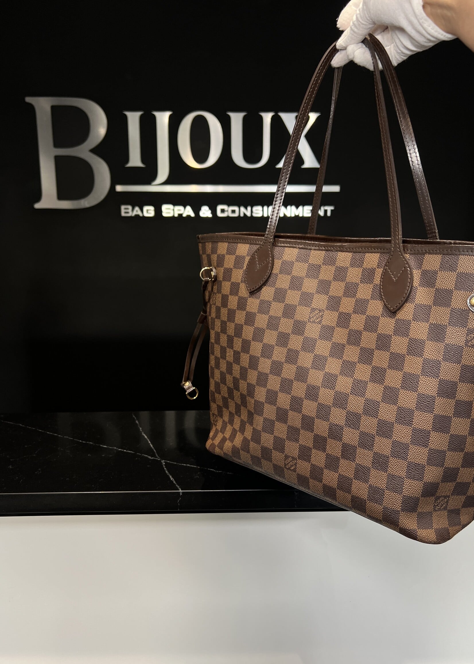 Louis Vuitton Louis Vuitton Neverfull MM Damier Ebene