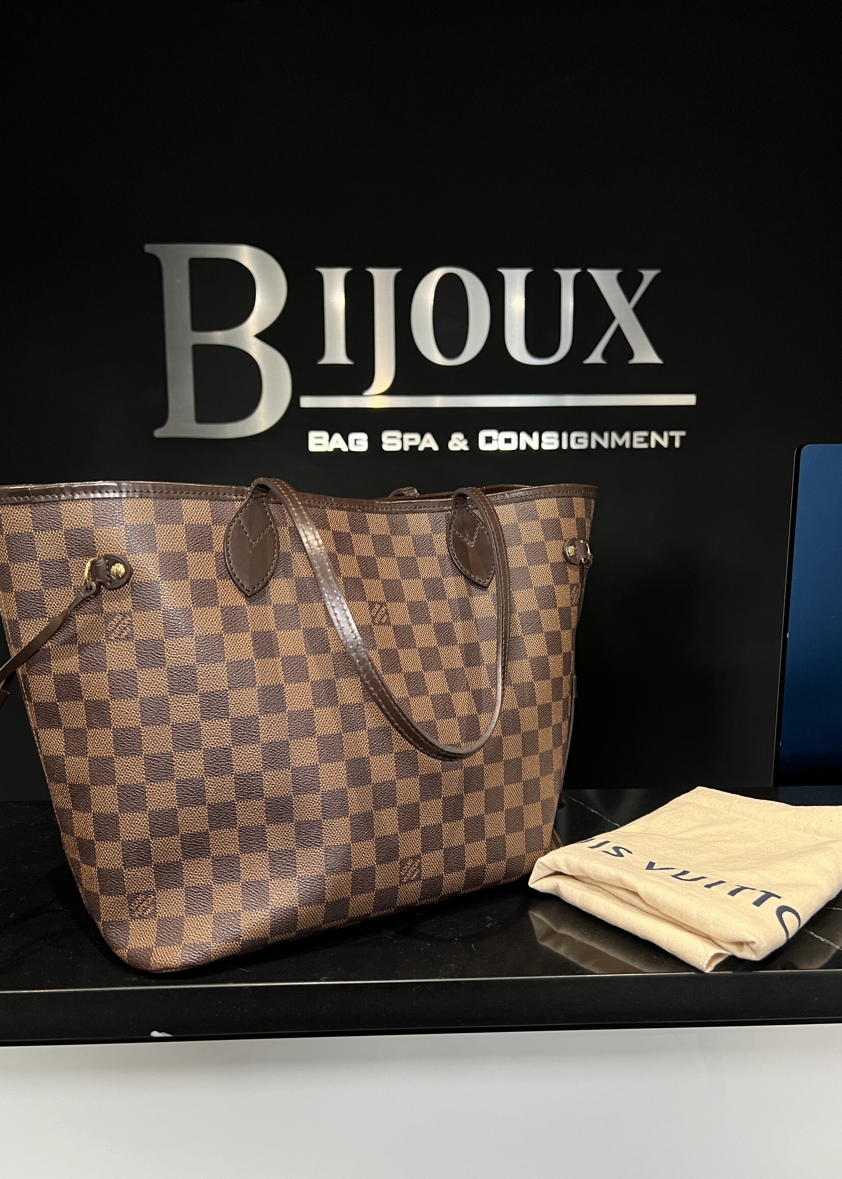 Louis Vuitton Louis Vuitton Neverfull MM Damier Ebene