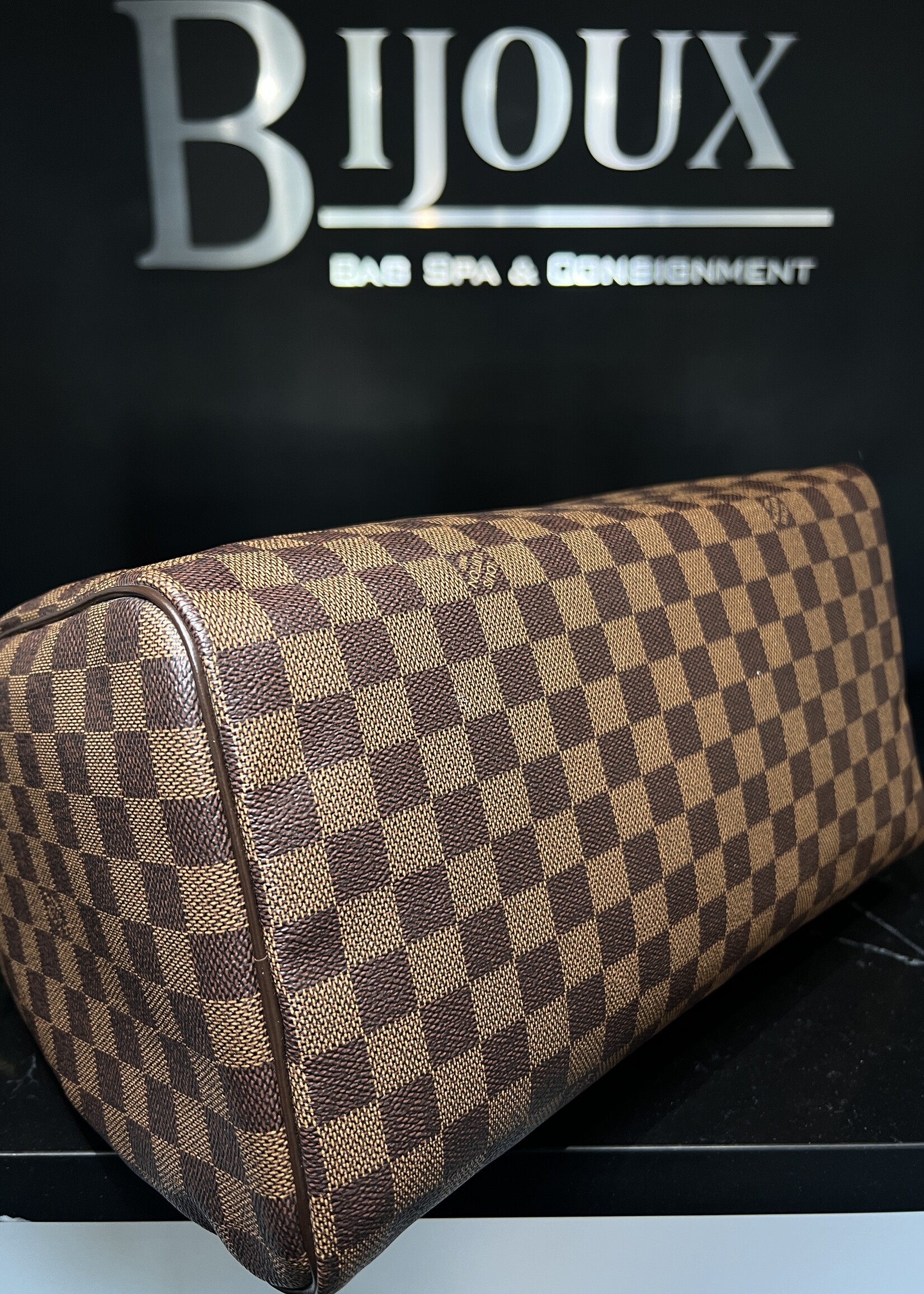 Louis Vuitton SOLD - Louis Vuitton Damier Speedy 35