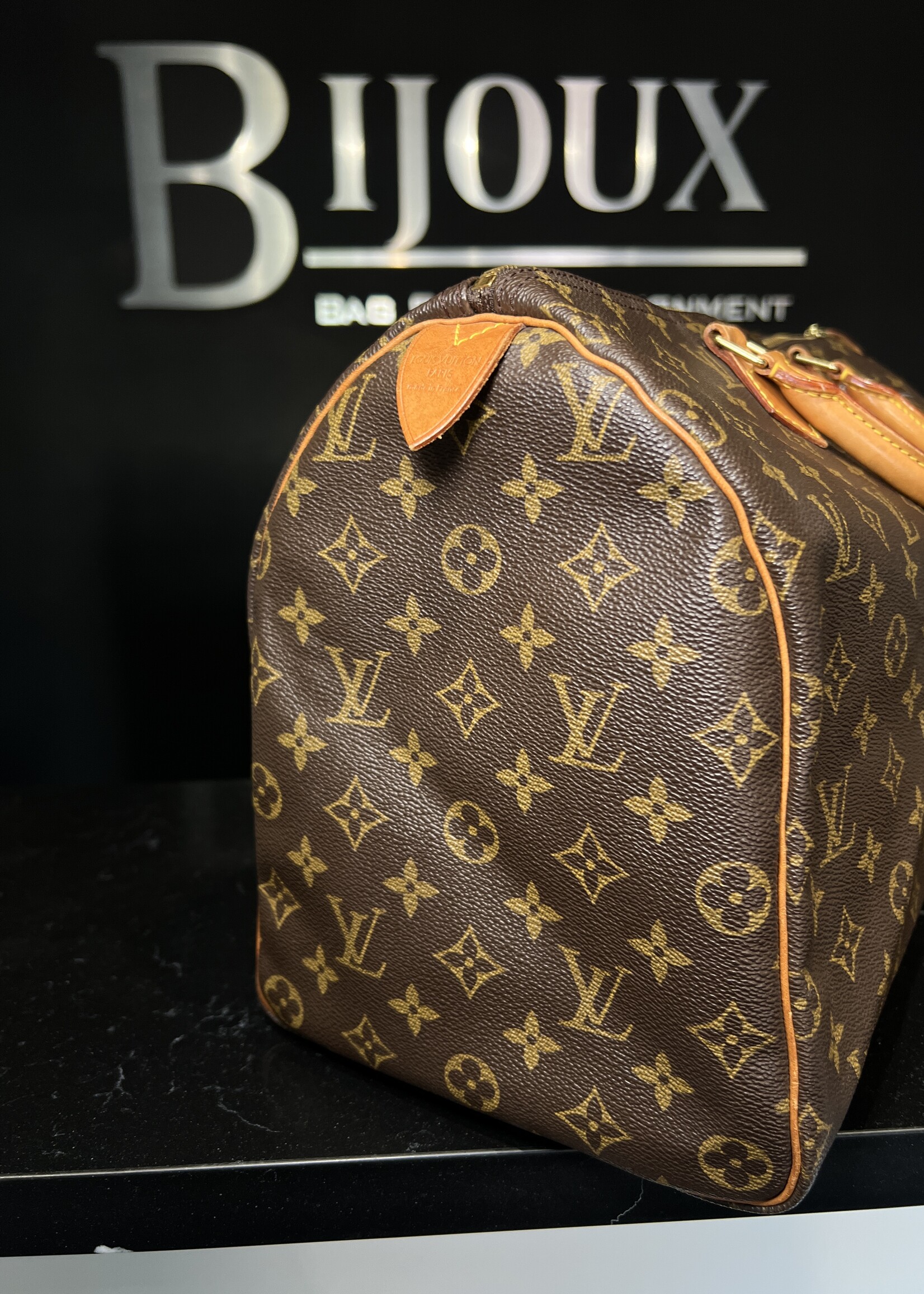 Louis Vuitton SOLD- Louis Vuitton Monogram Speedy 40